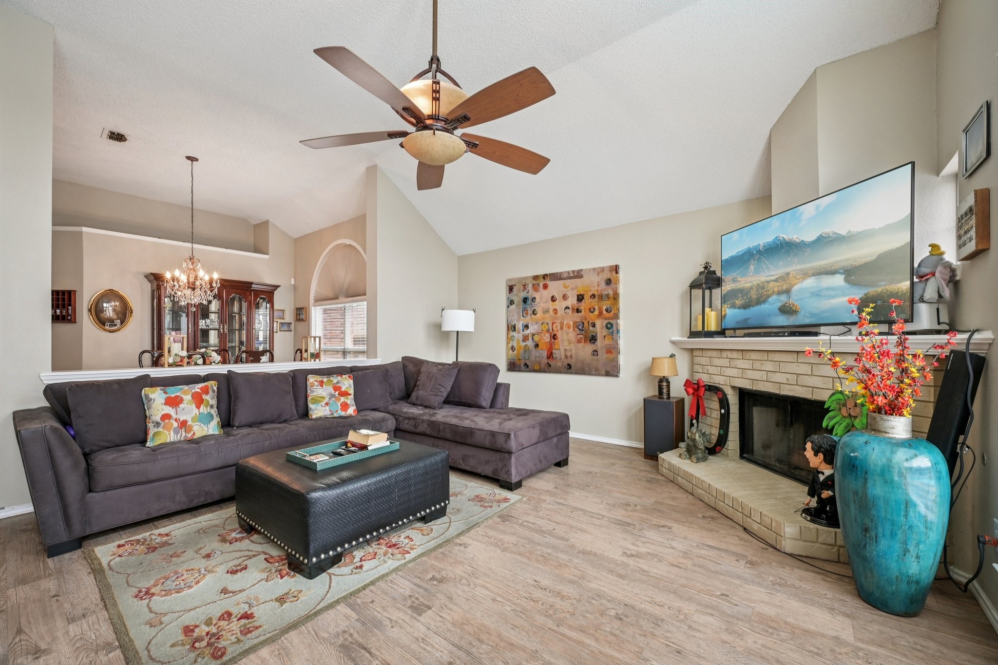 18519 Timber Oaks Drive