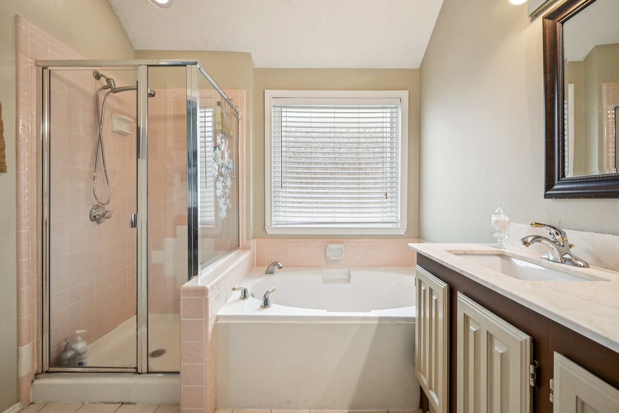 18519 Timber Oaks Drive