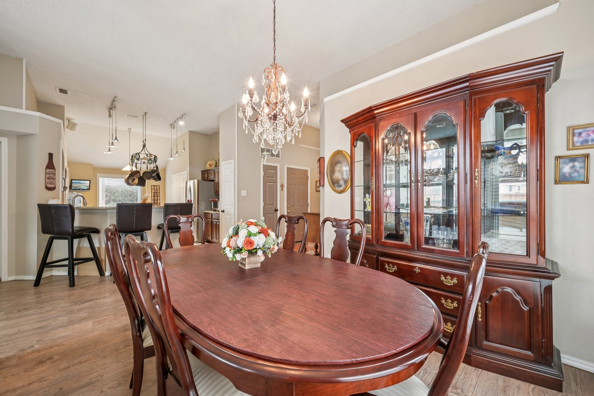 18519 Timber Oaks Drive