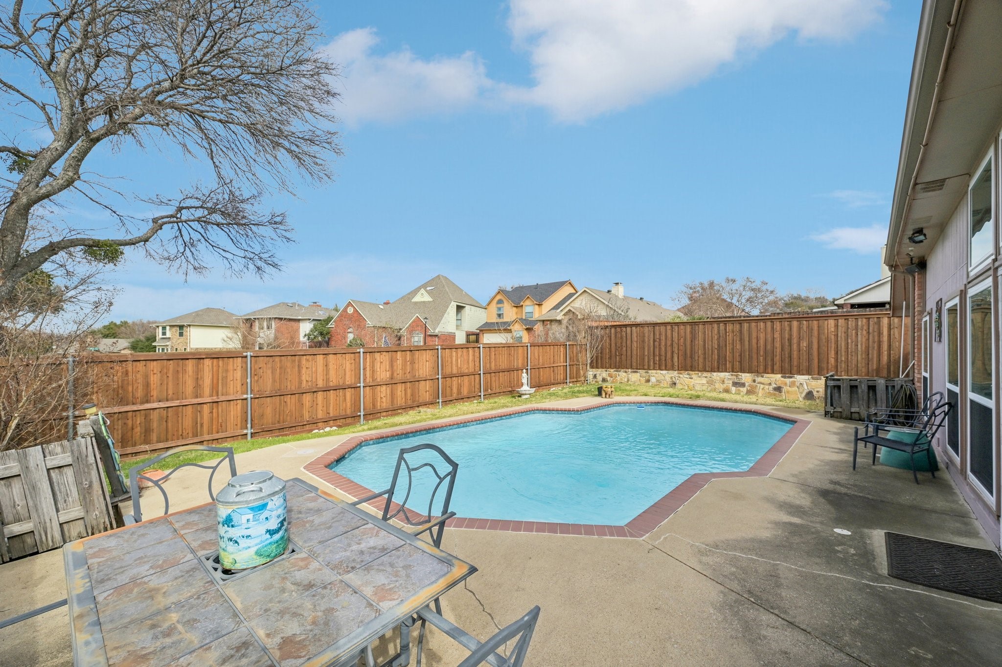 18519 Timber Oaks Drive