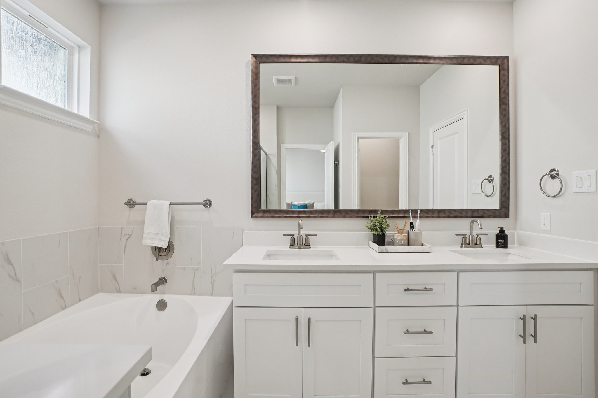 11422 Chepstow Crescent Court