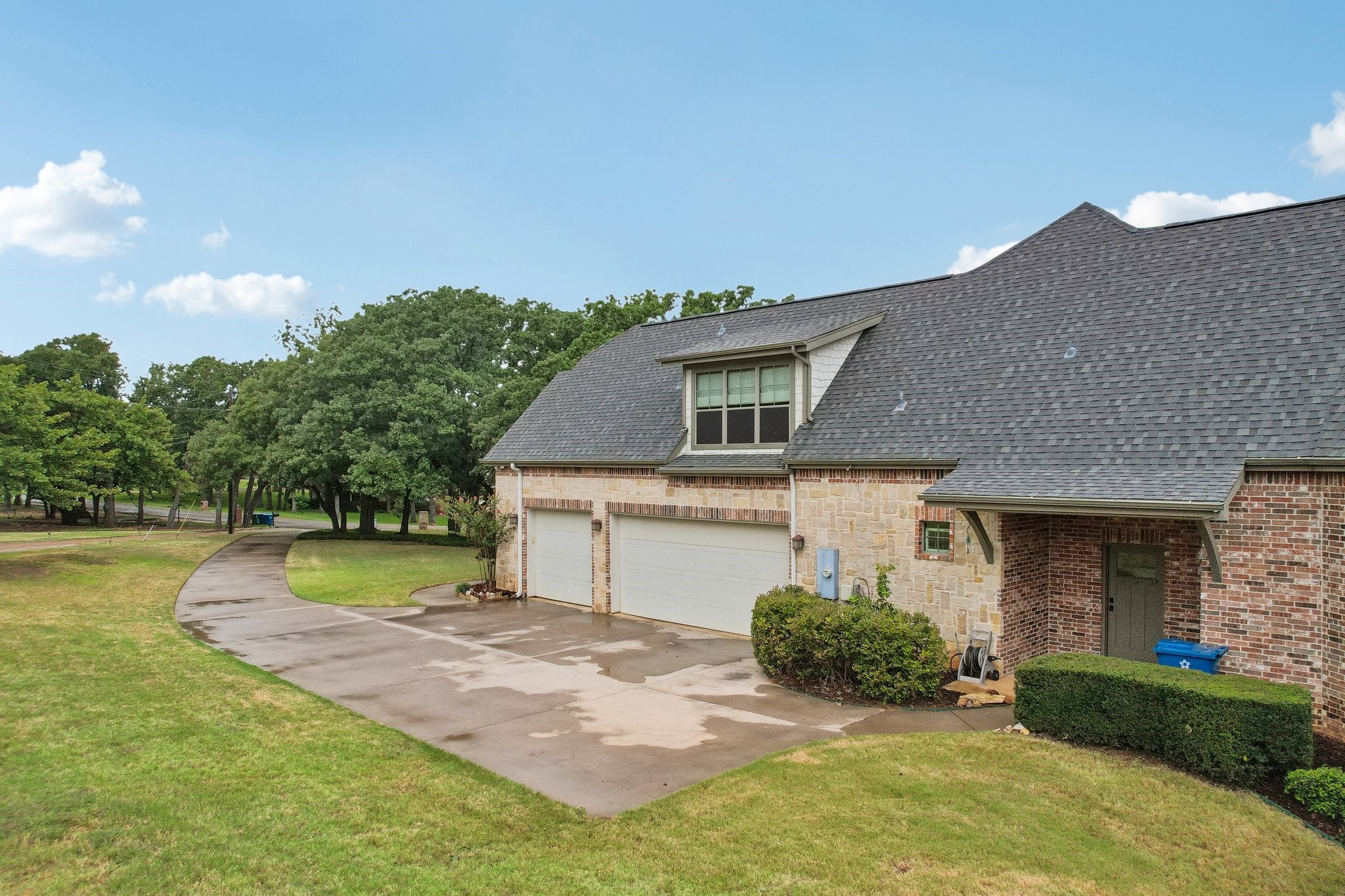 6407 Meadowcrest Lane