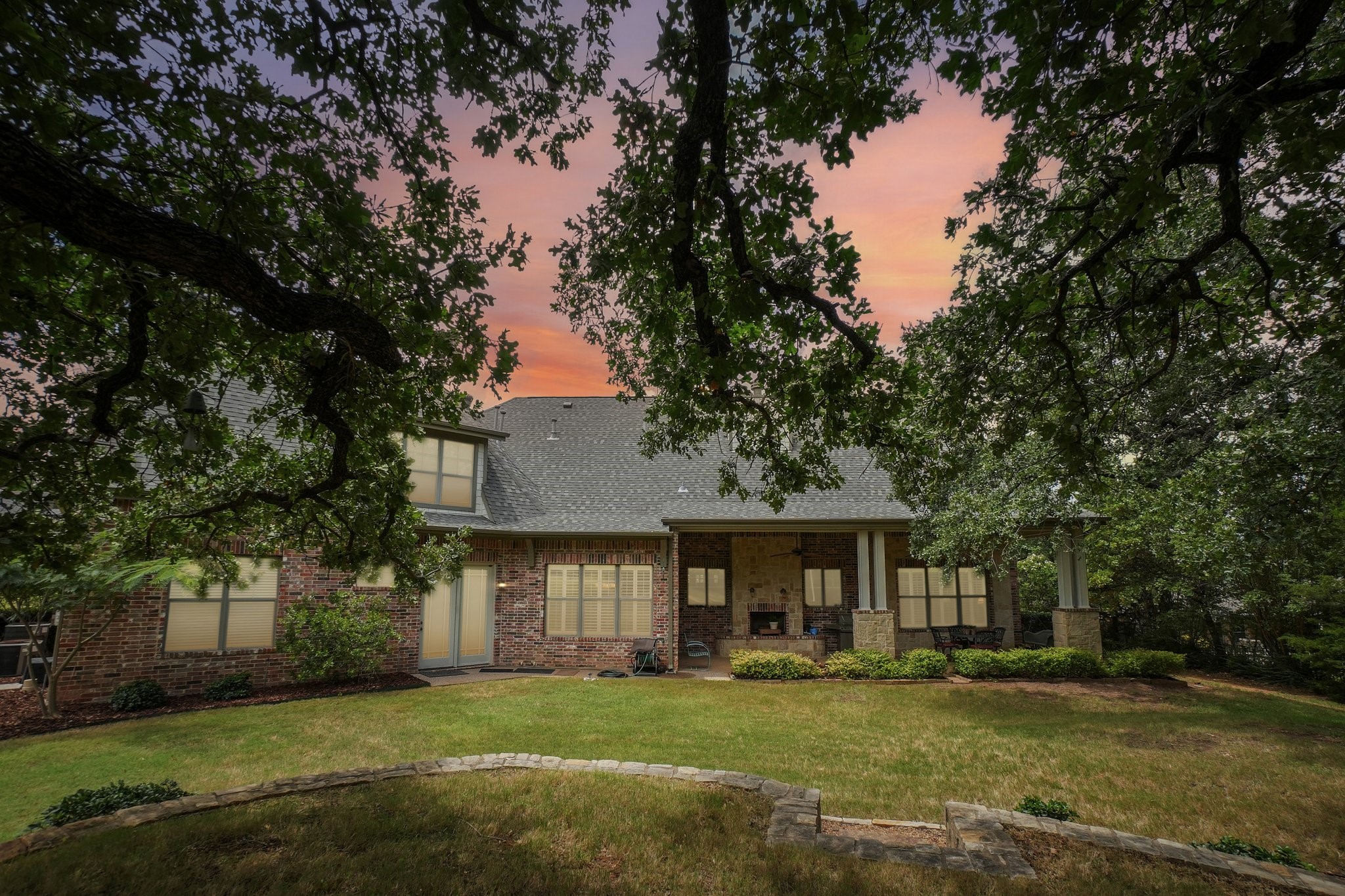 6407 Meadowcrest Lane