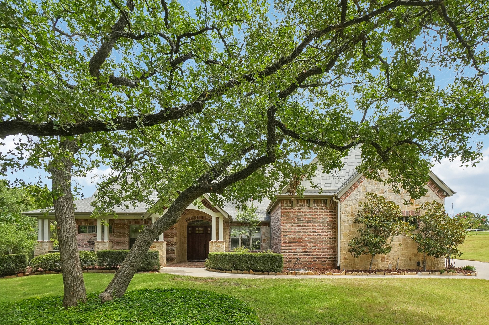 6407 Meadowcrest Lane