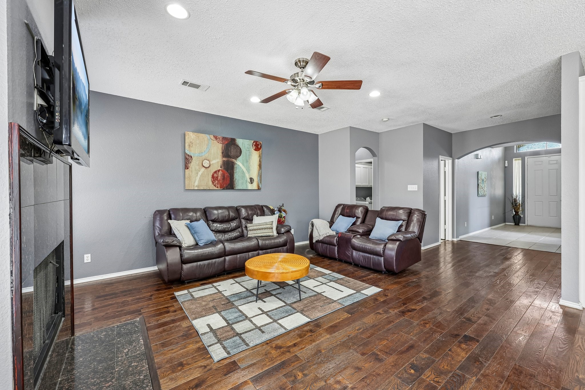 1910 Bentwood Court