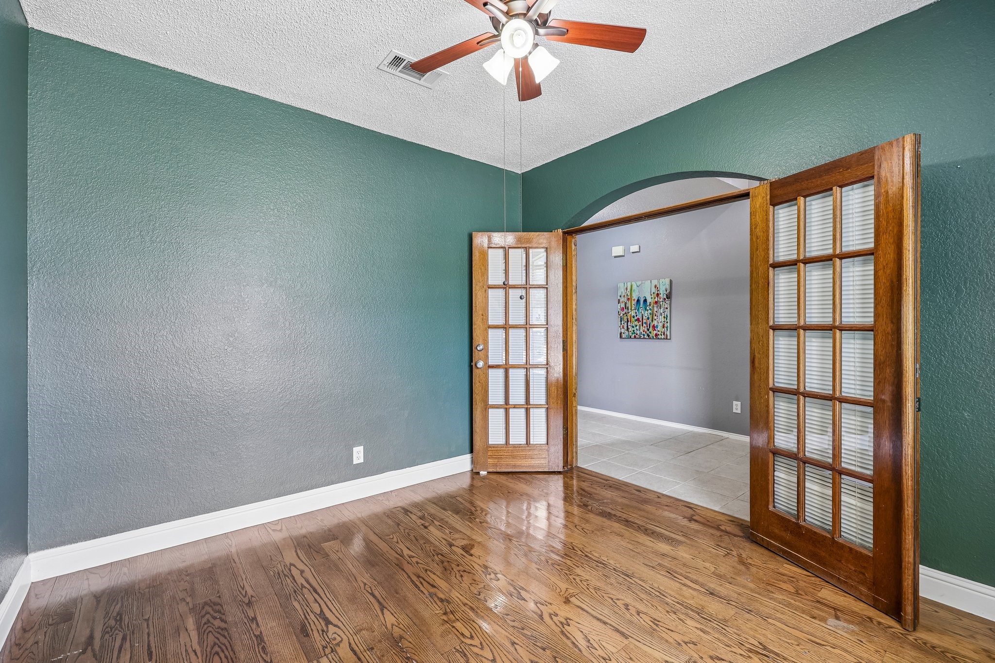 1910 Bentwood Court