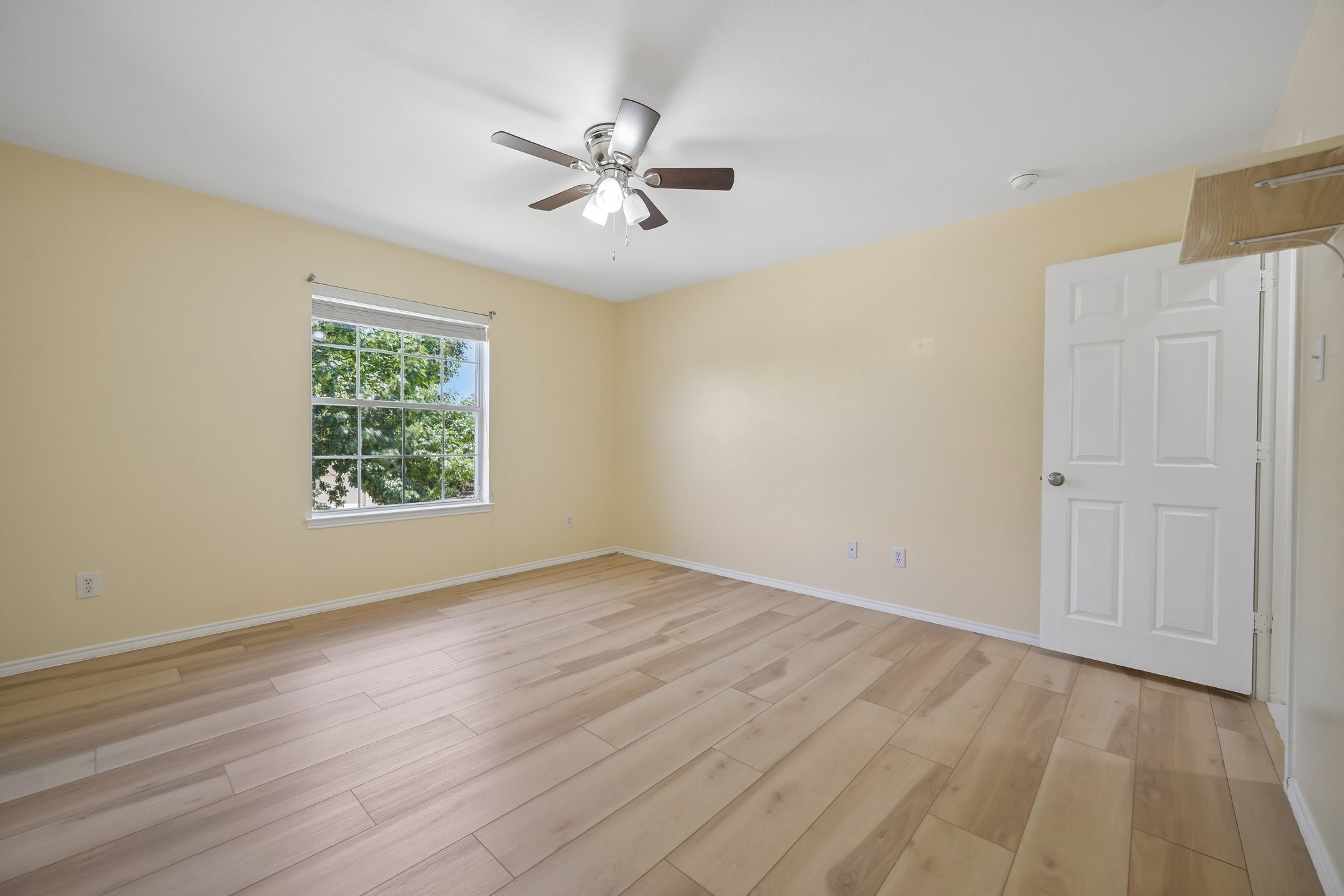 12508 Sunrise Drive