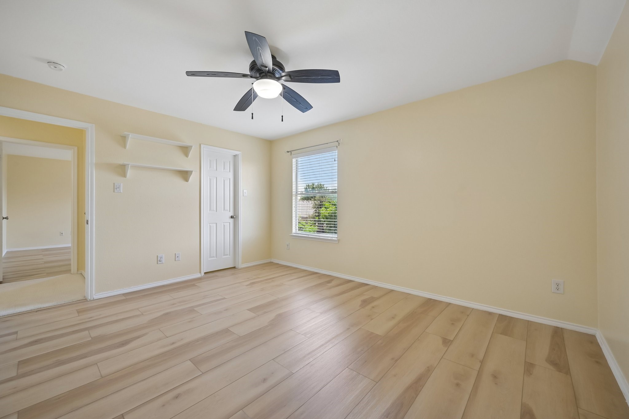 12508 Sunrise Drive