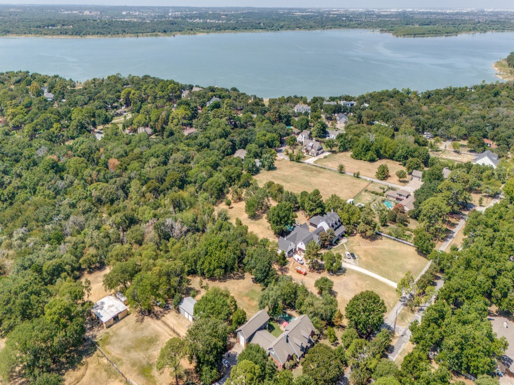 6705 Orchard Drive