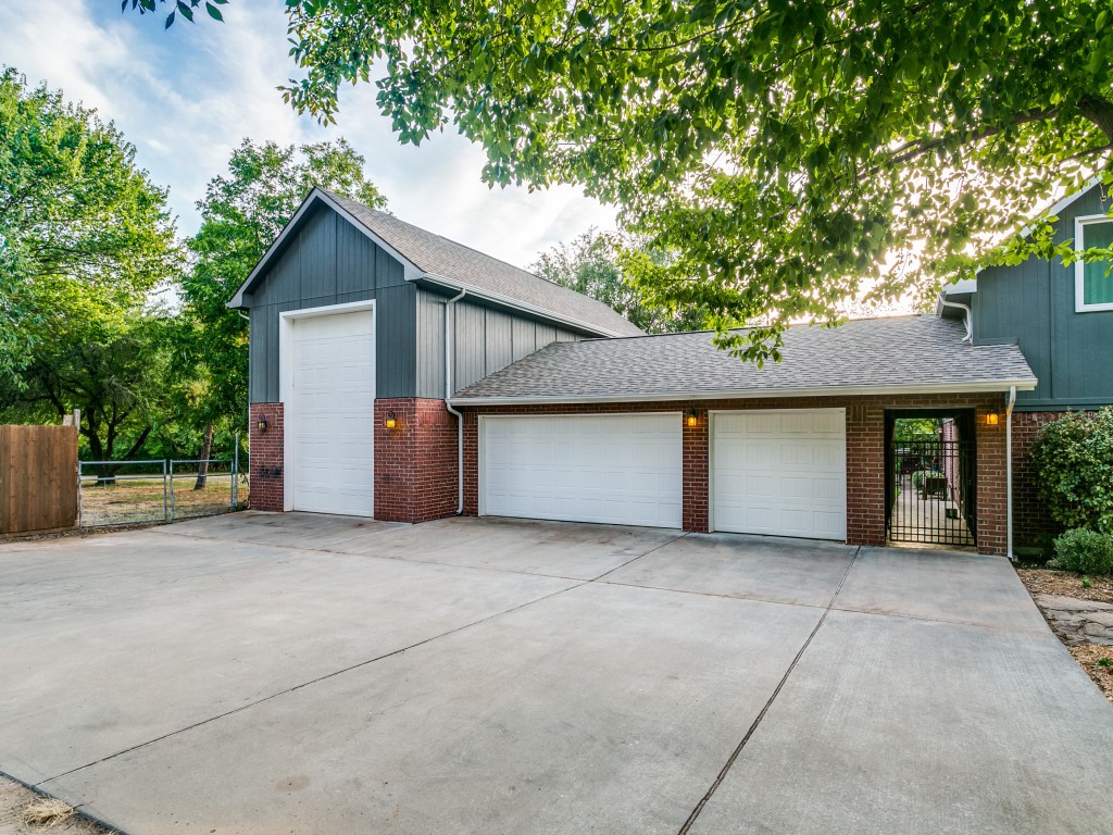 6705 Orchard Drive