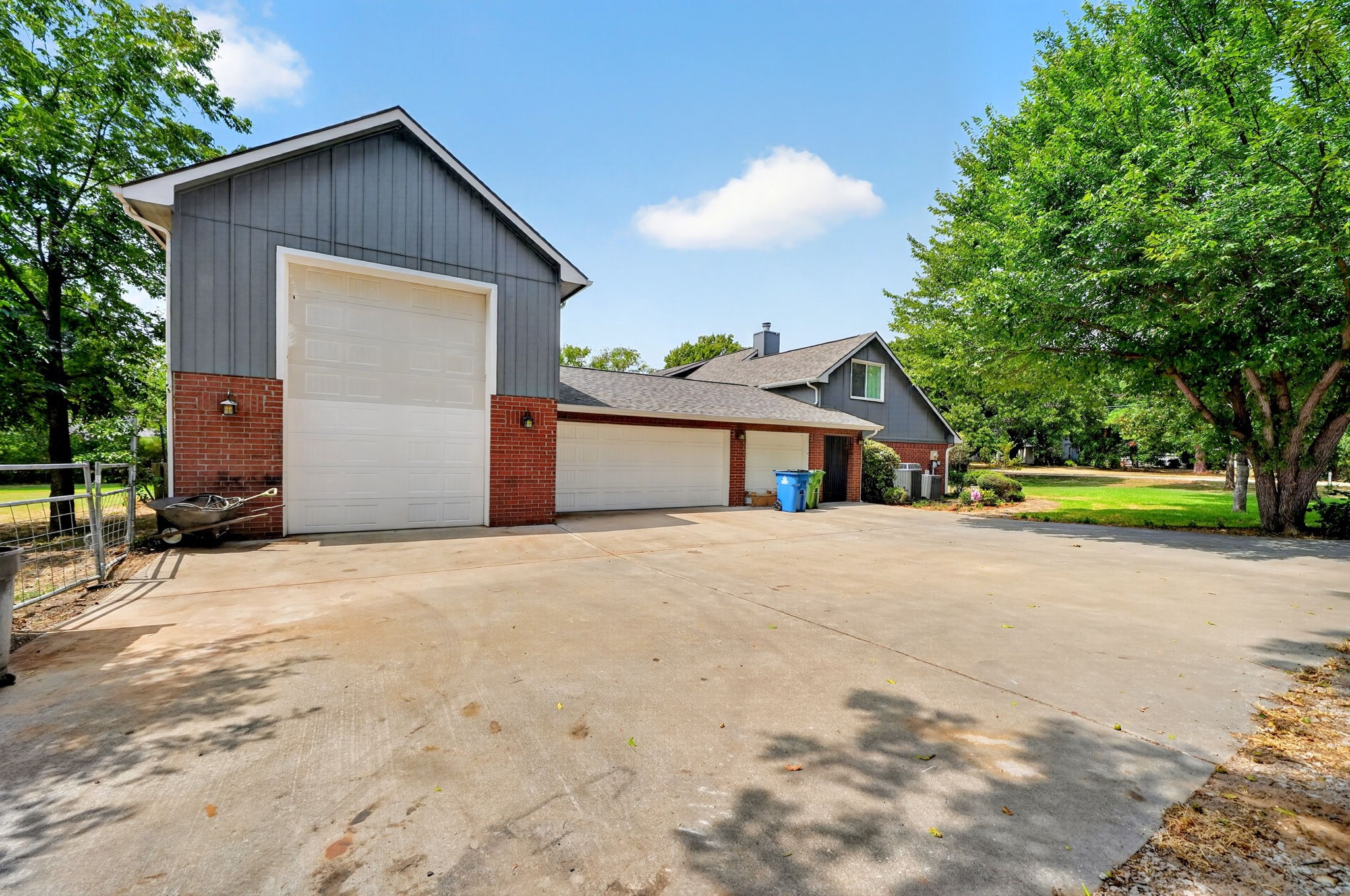 6705 Orchard Drive