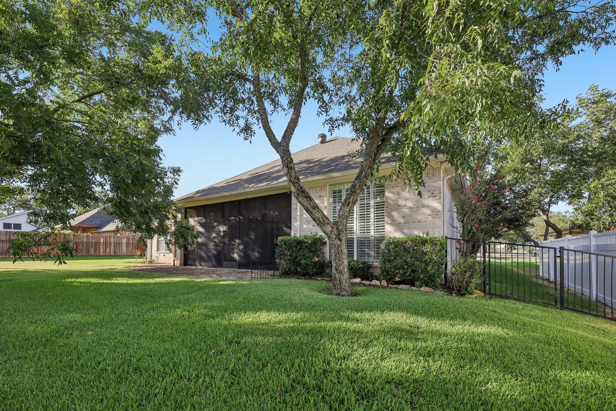 5409 Wedgefield Road