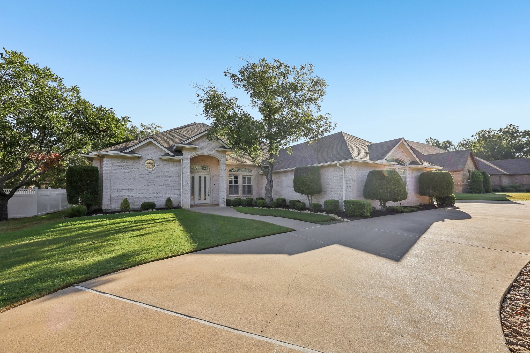 5409 Wedgefield Road
