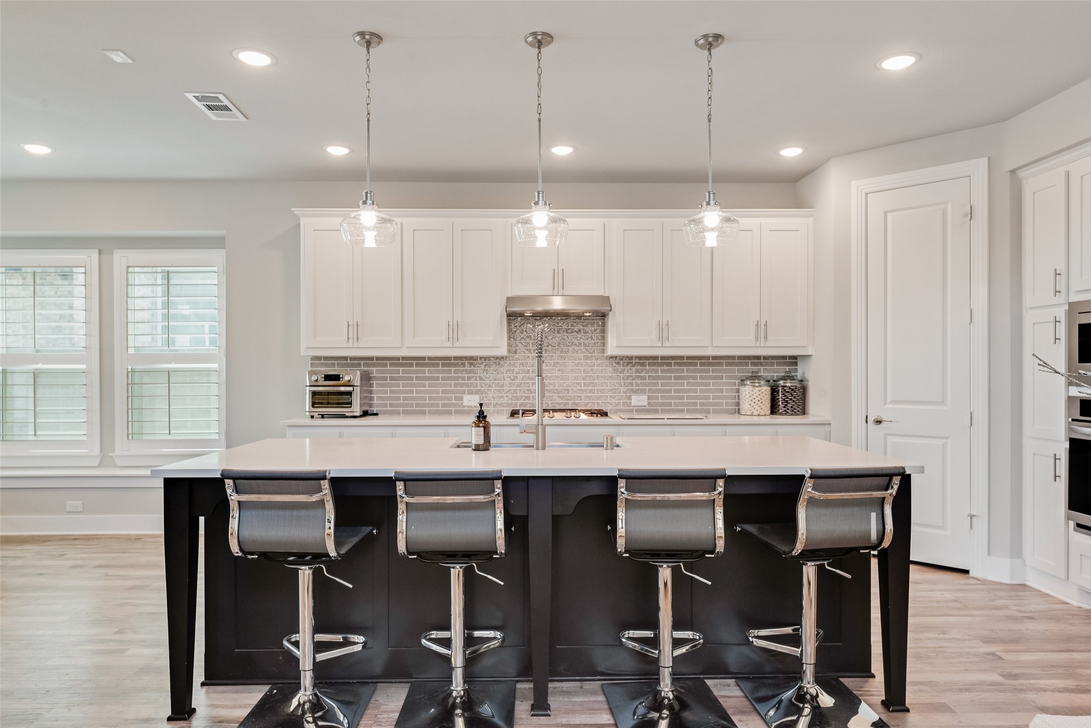 852 Trailside Lane