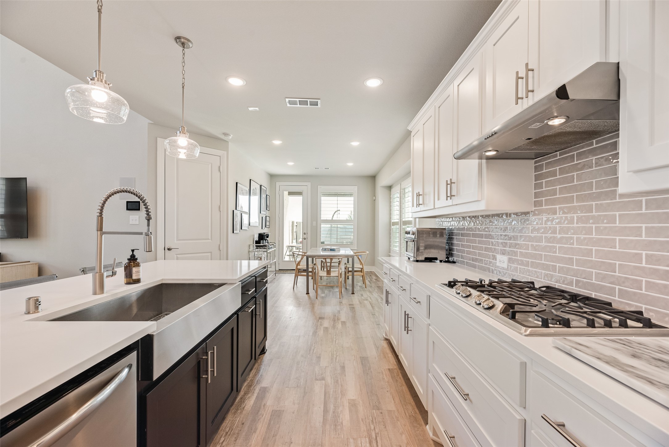 852 Trailside Lane