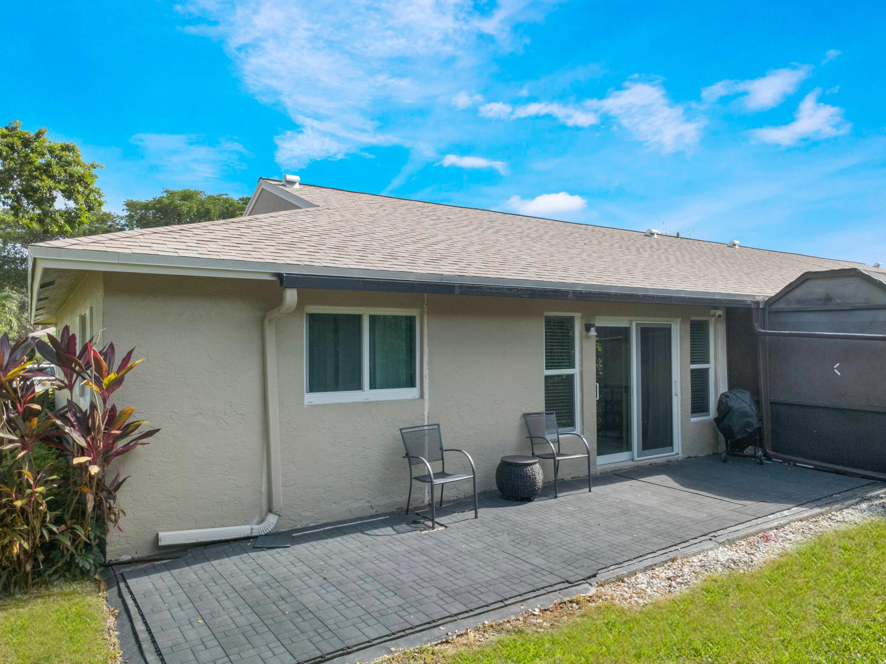 8652 Overset Lane