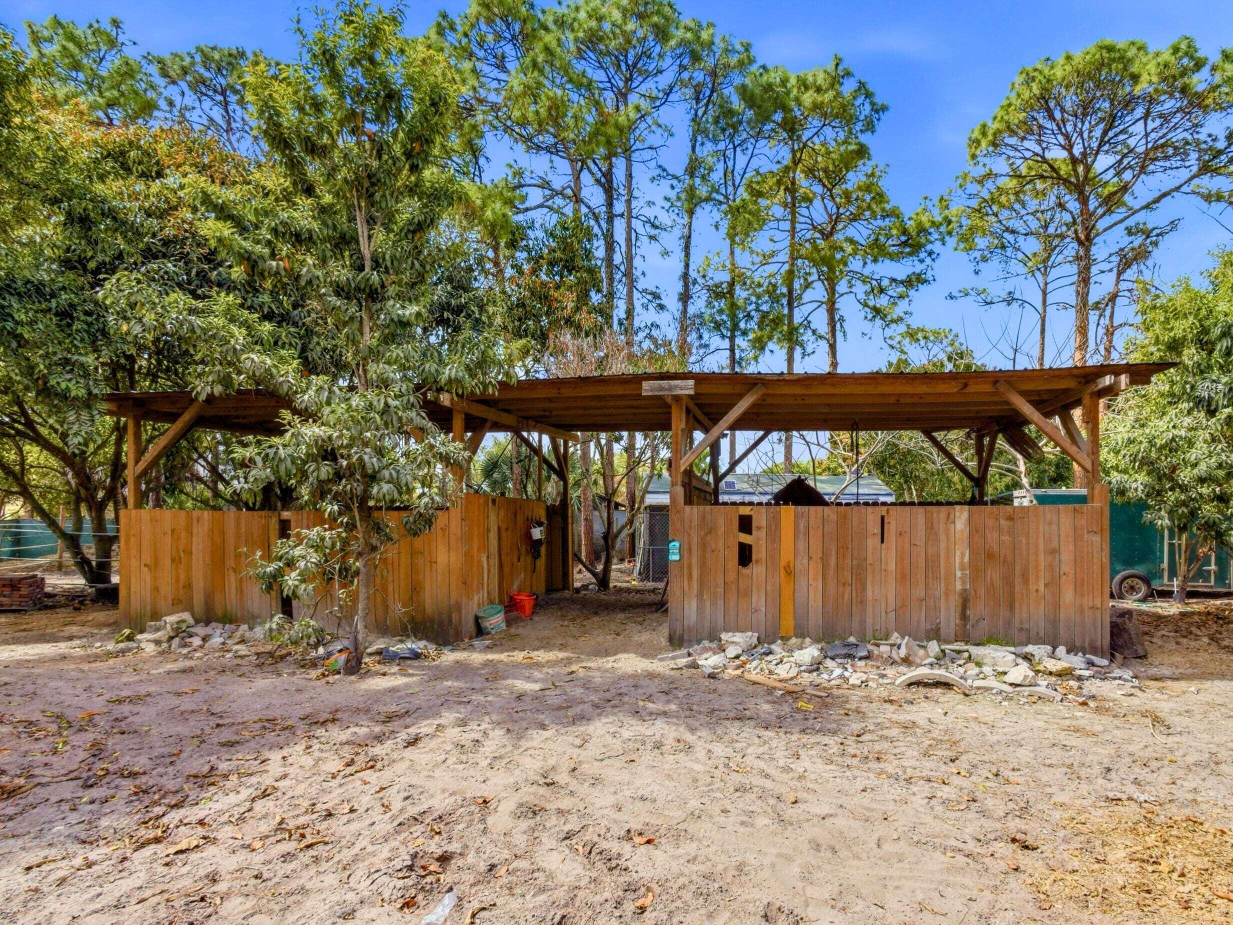 11481 Tangerine Boulevard