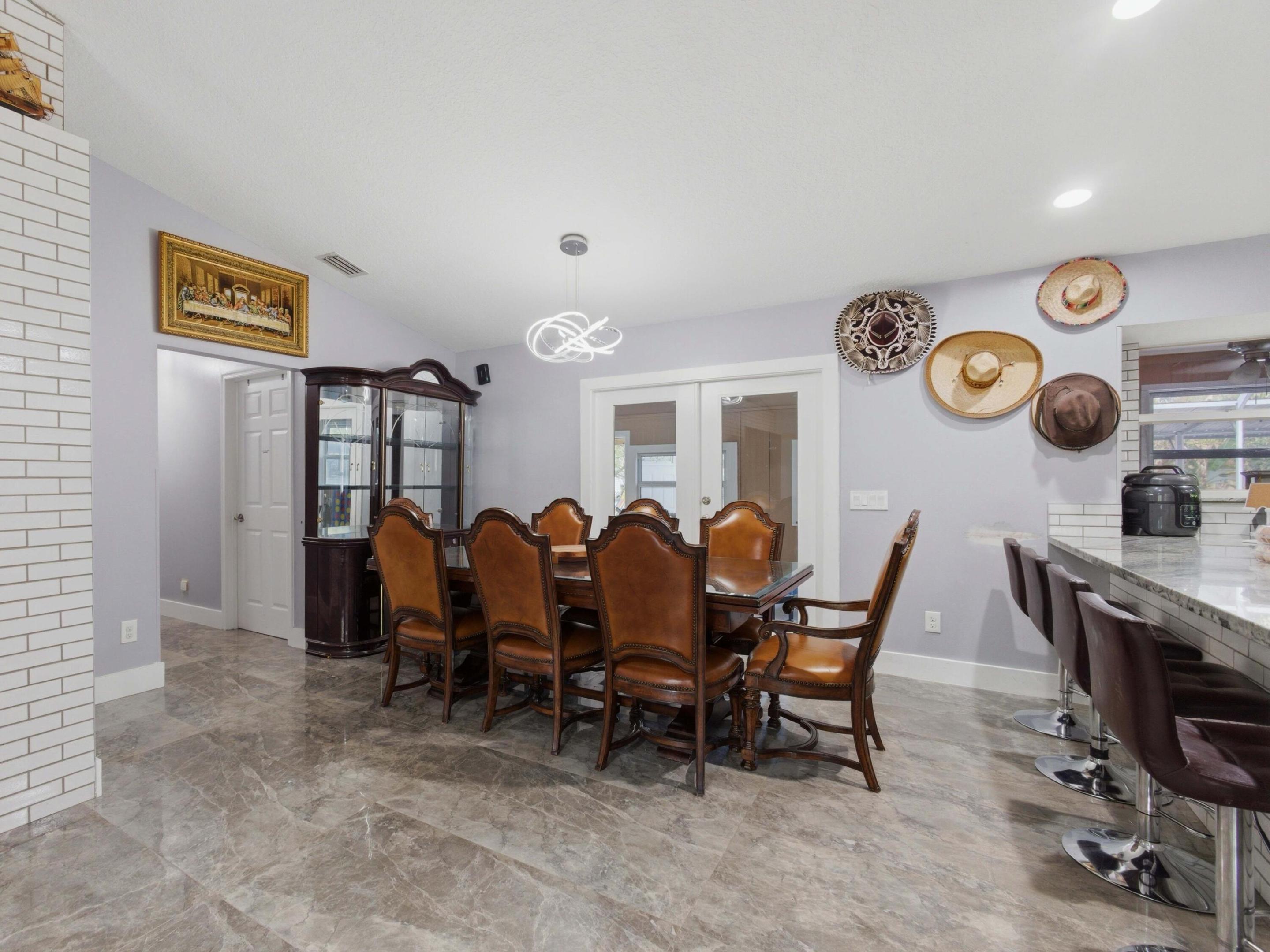 11481 Tangerine Boulevard