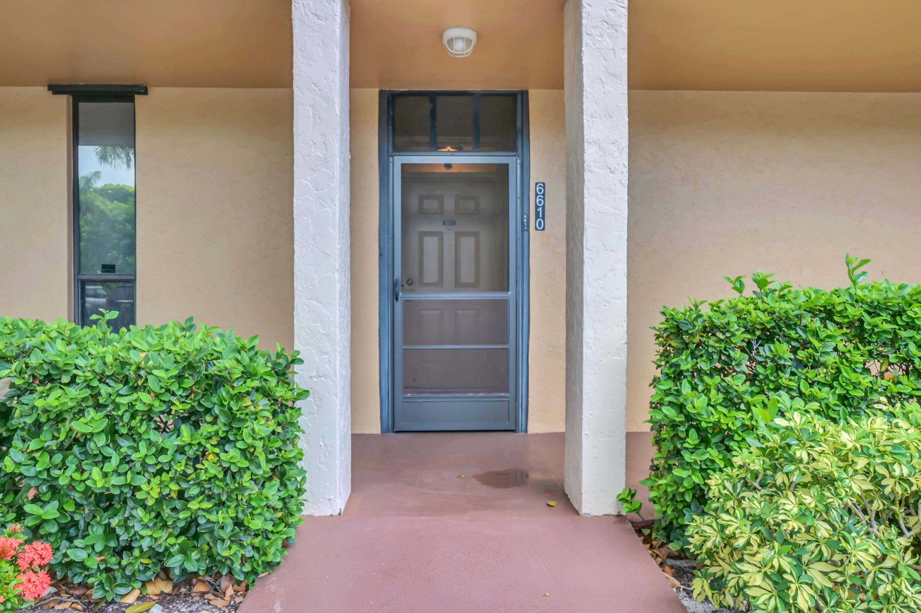 6610 Coral Lake Drive 110