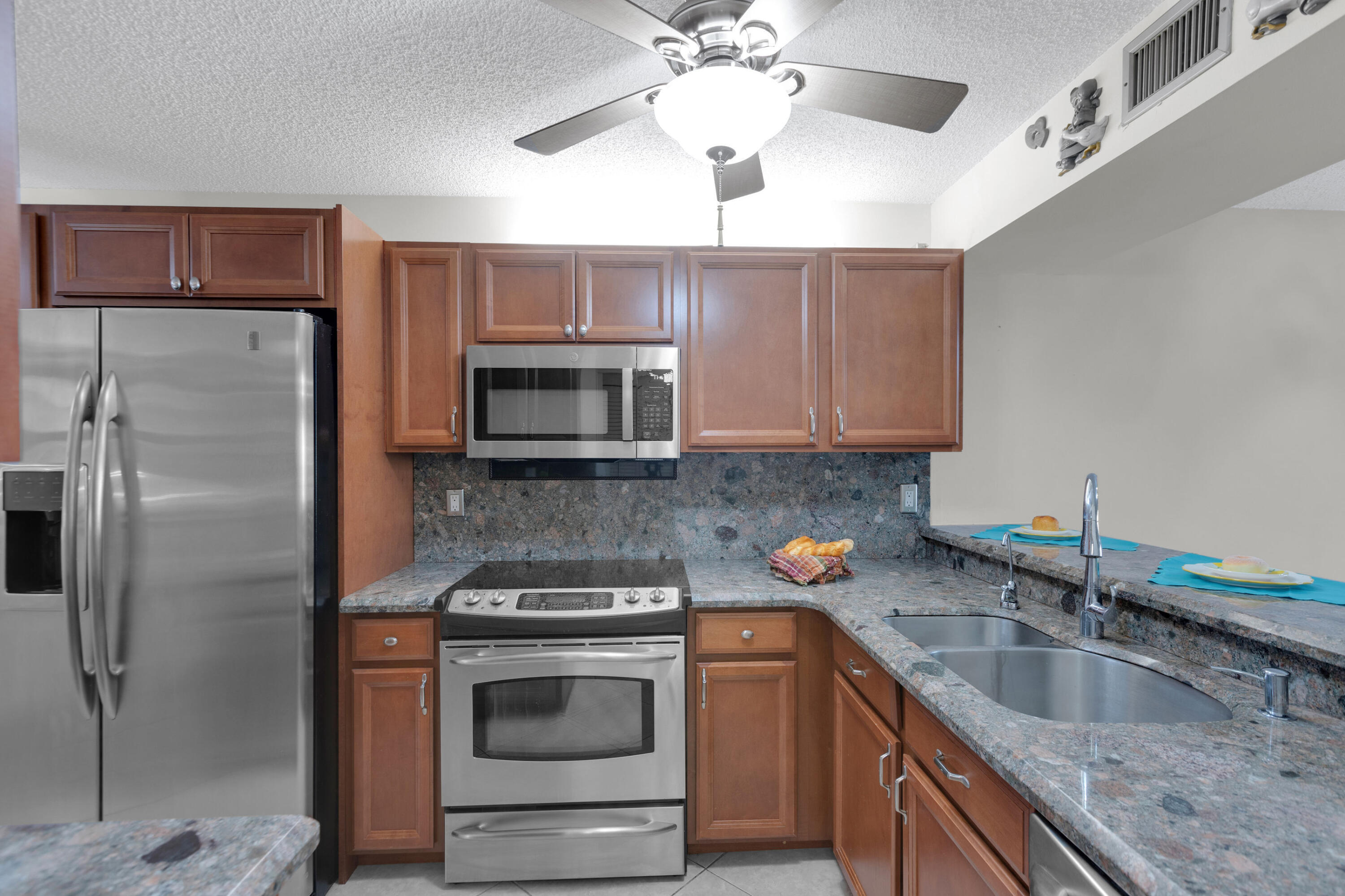 6610 Coral Lake Drive 110