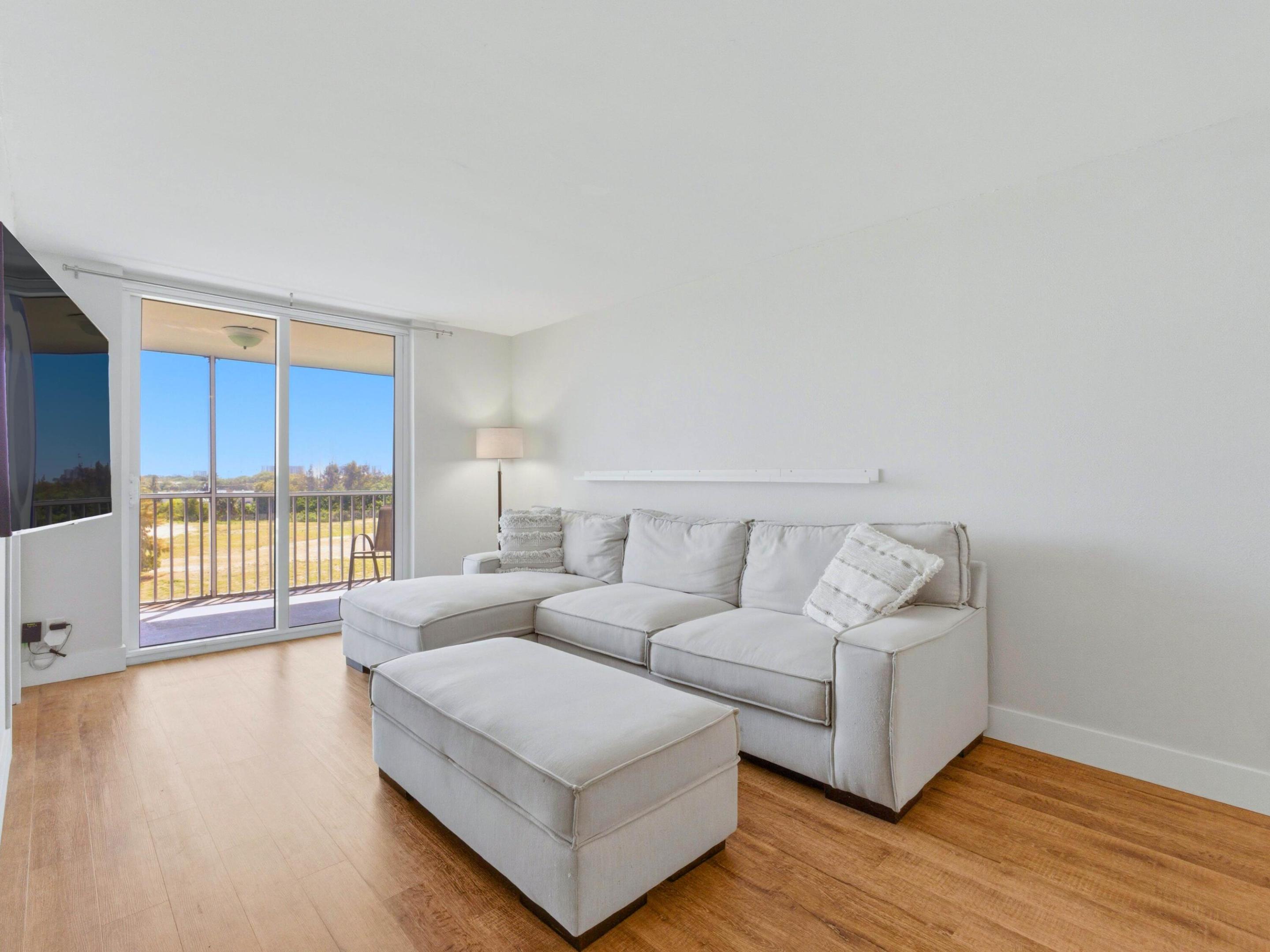 5500 NW 2nd Avenue 519