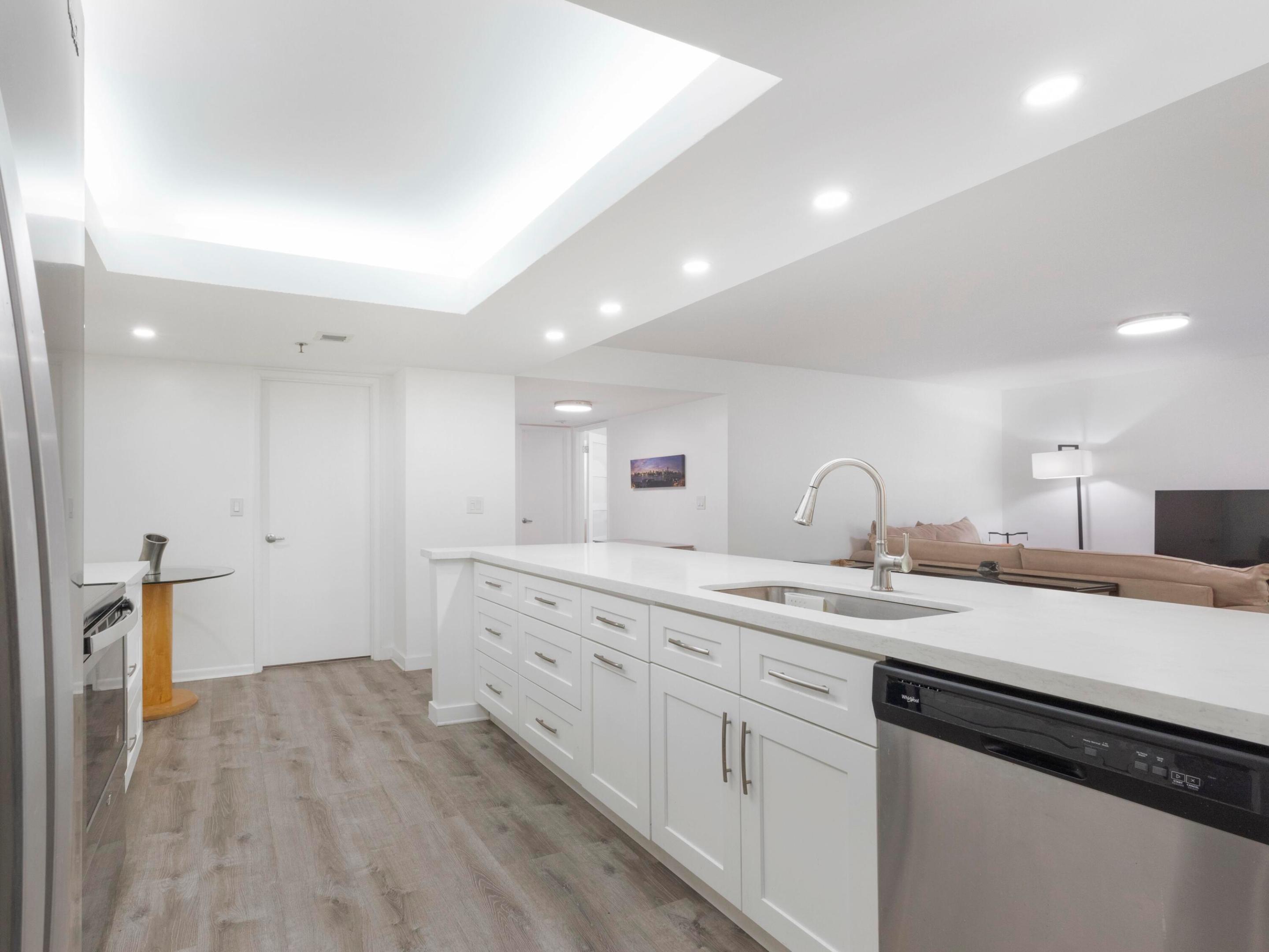 955 Egret Circle 402