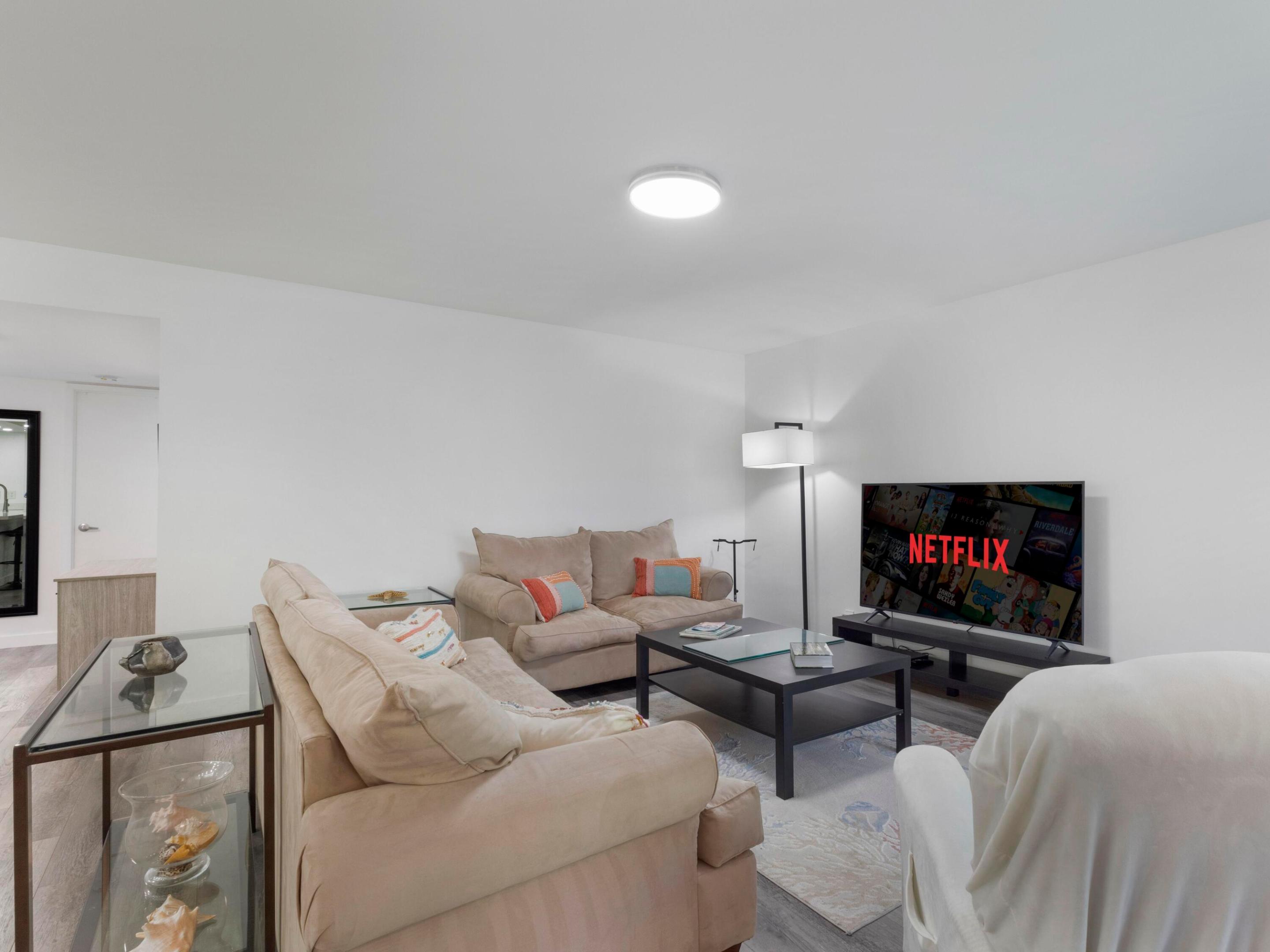 955 Egret Circle 402