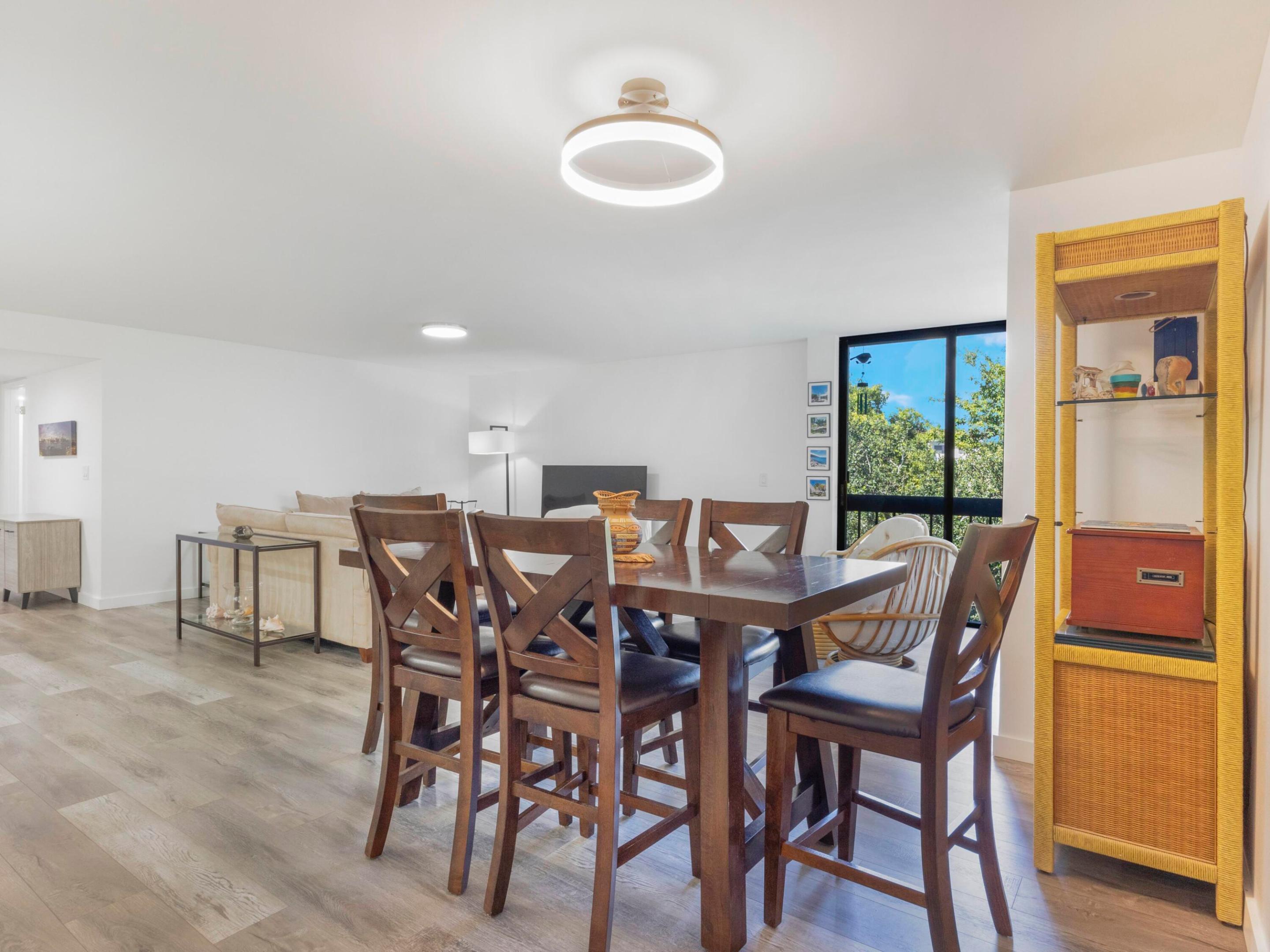 955 Egret Circle 402