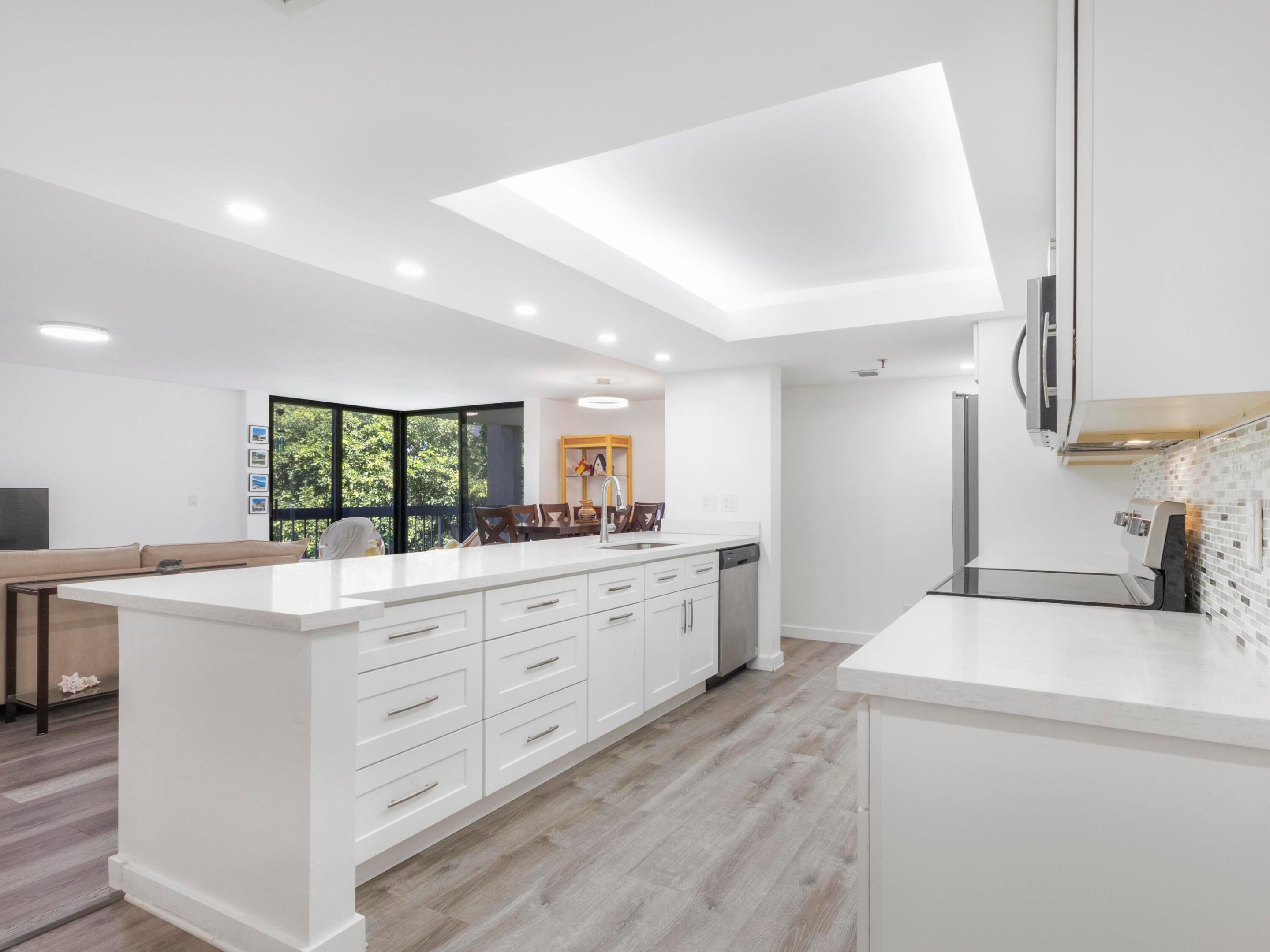 955 Egret Circle 402