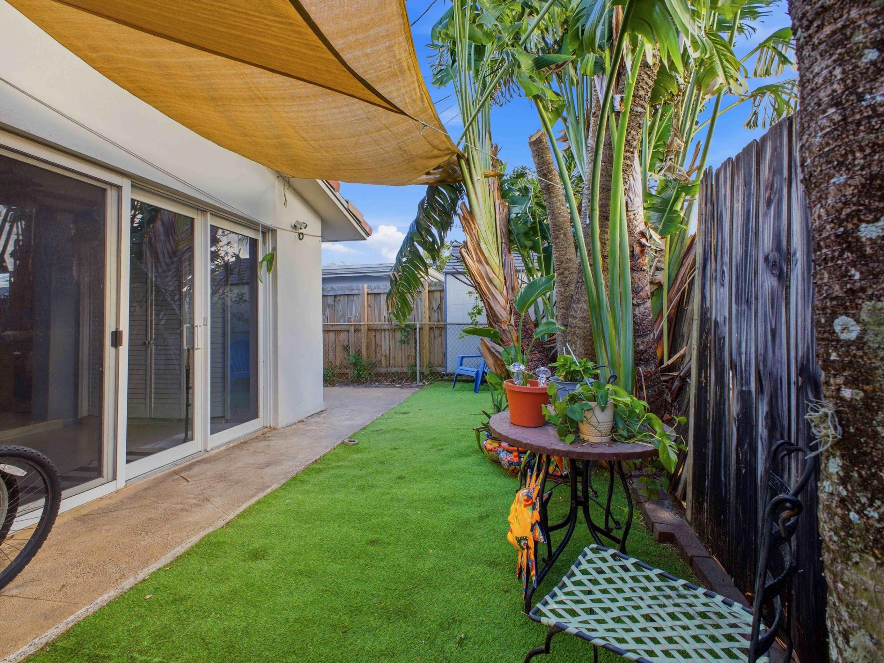 451 SE 1st Avenue A & B