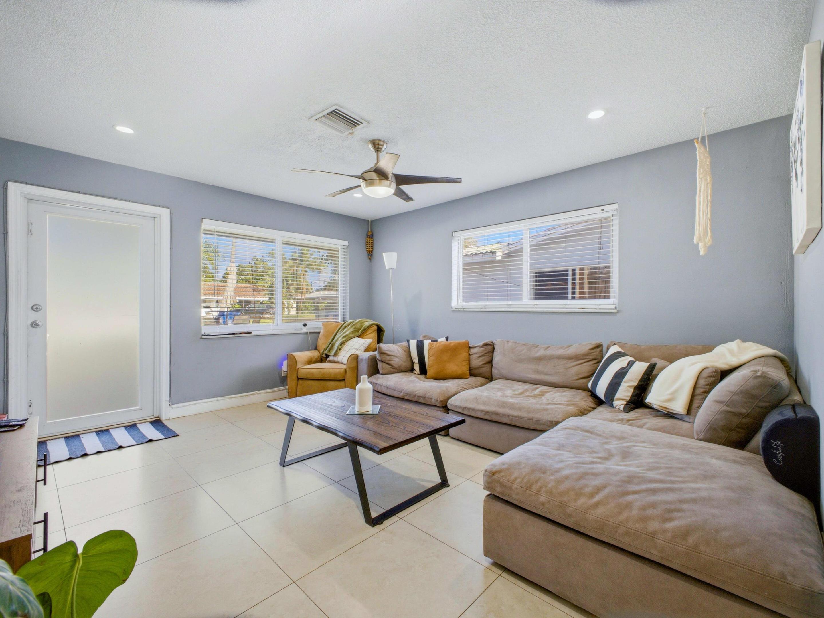 451 SE 1st Avenue A & B