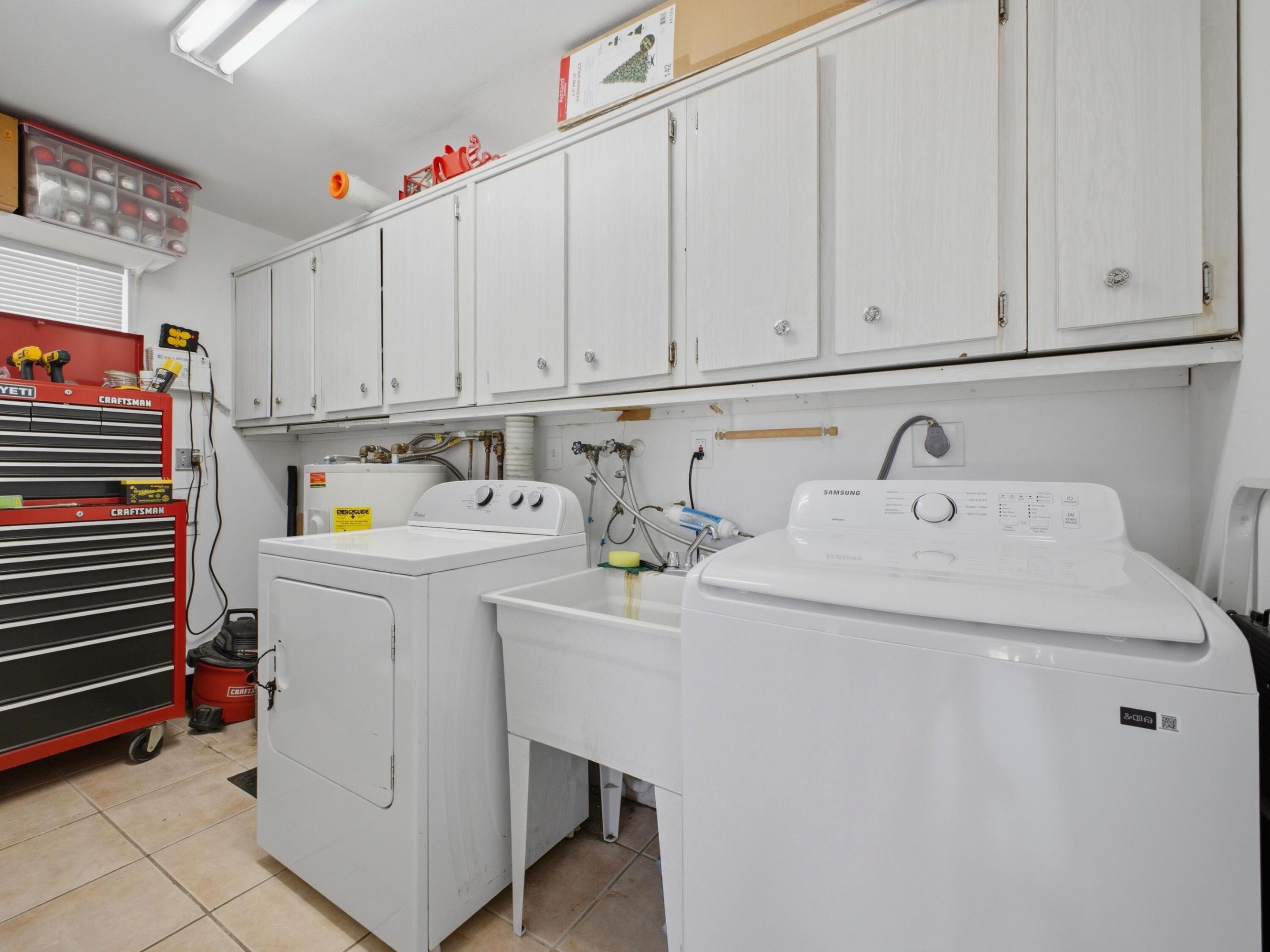 451 SE 1st Avenue A & B