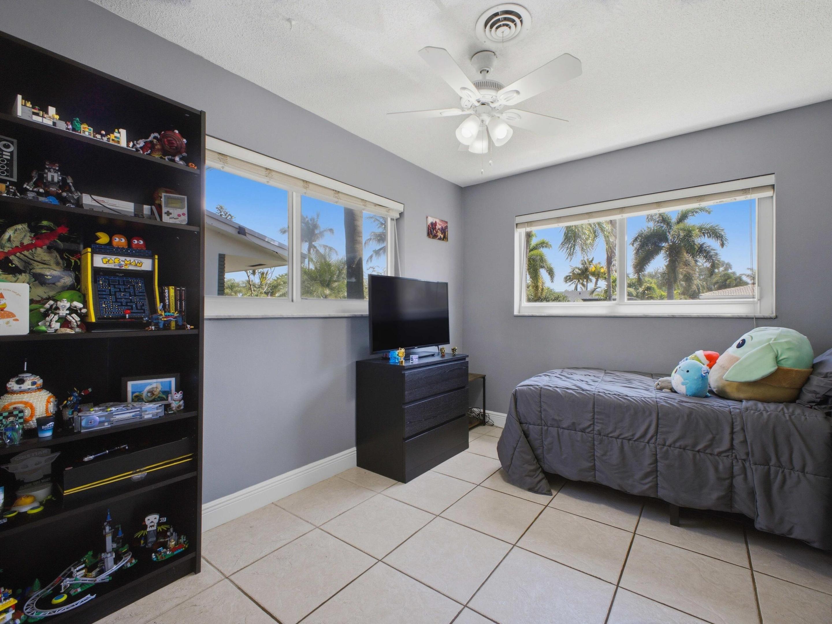 451 SE 1st Avenue A & B