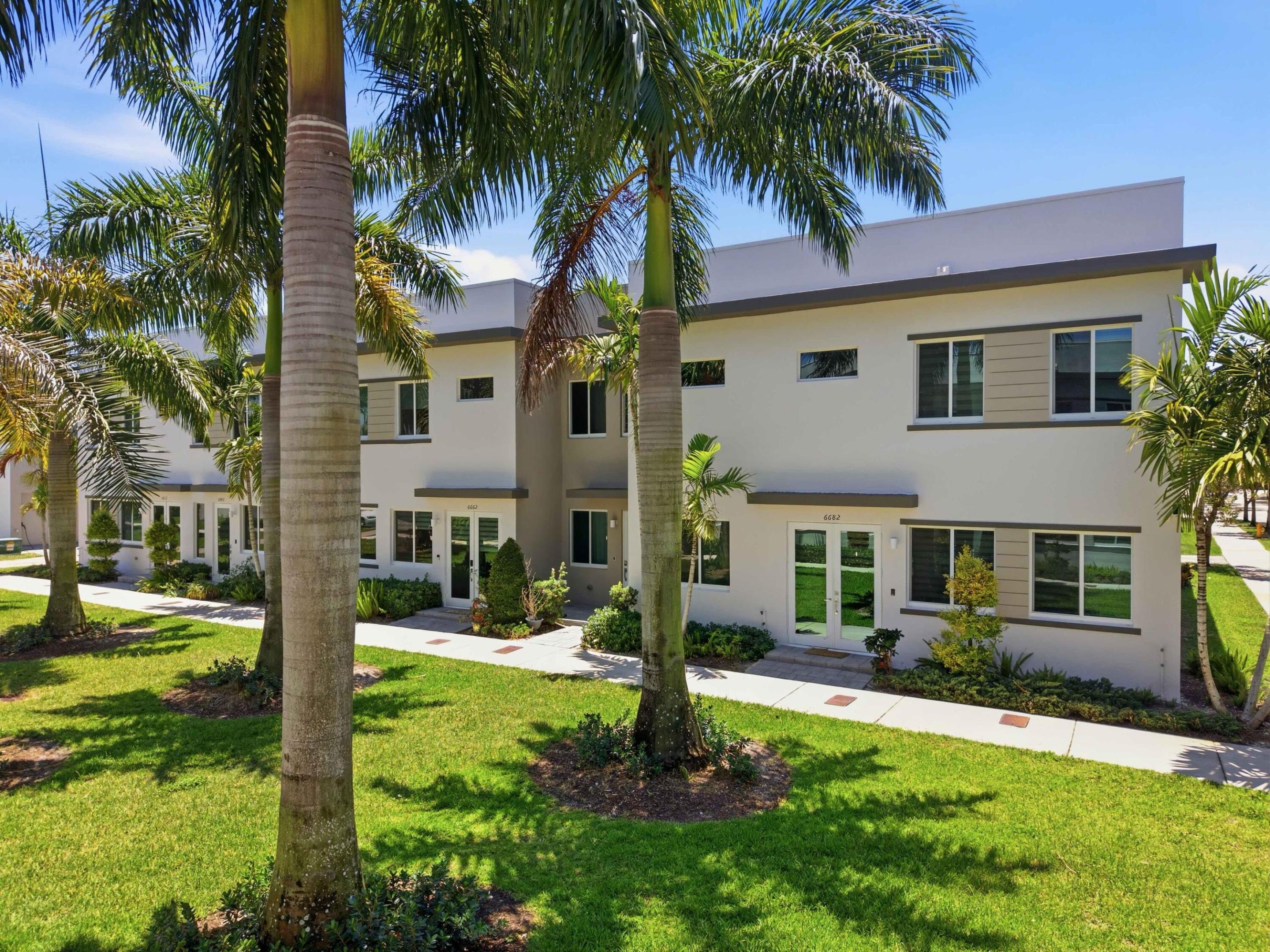 6642 NW 103rd Parkway 6642