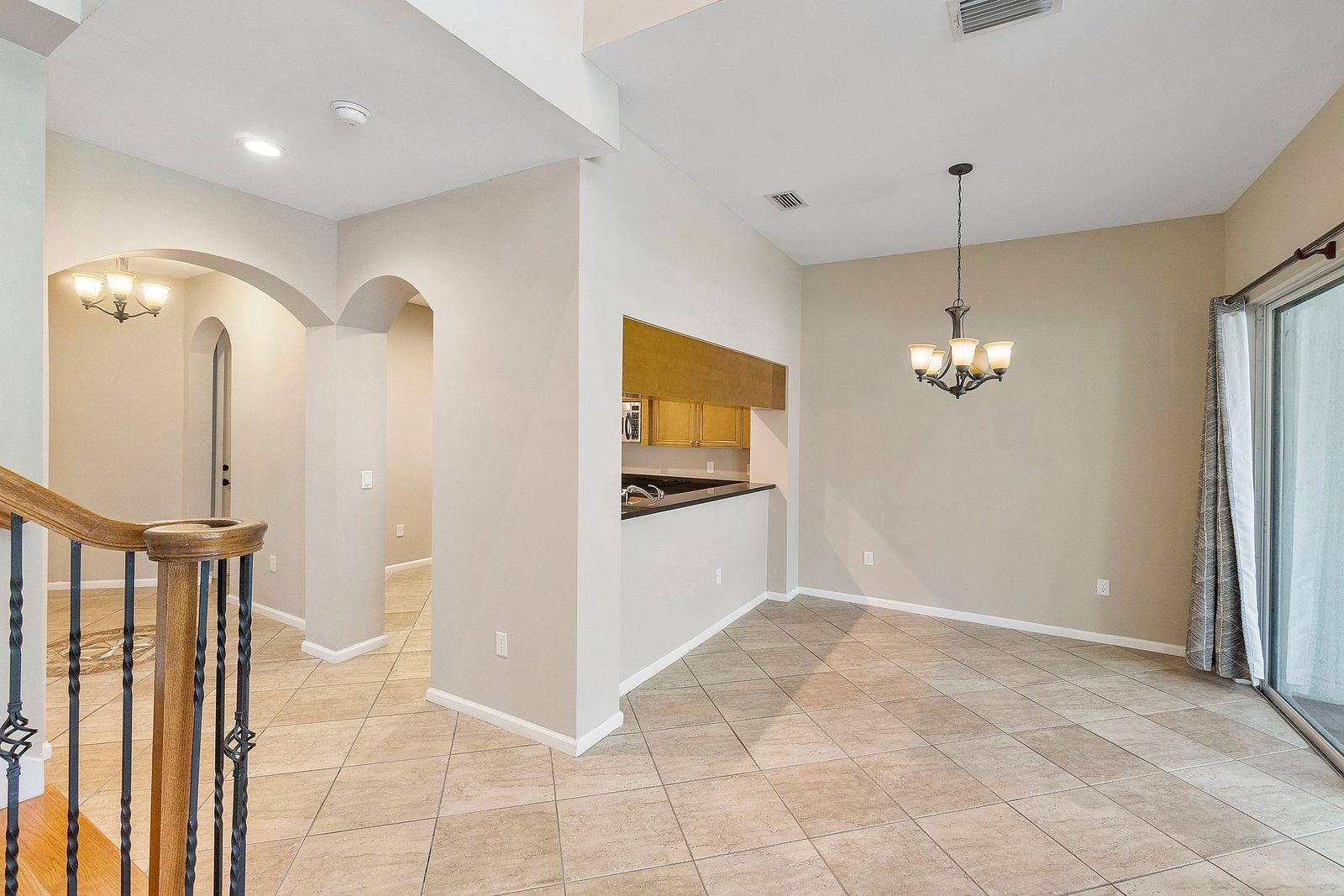 6365 Bella Cir 702