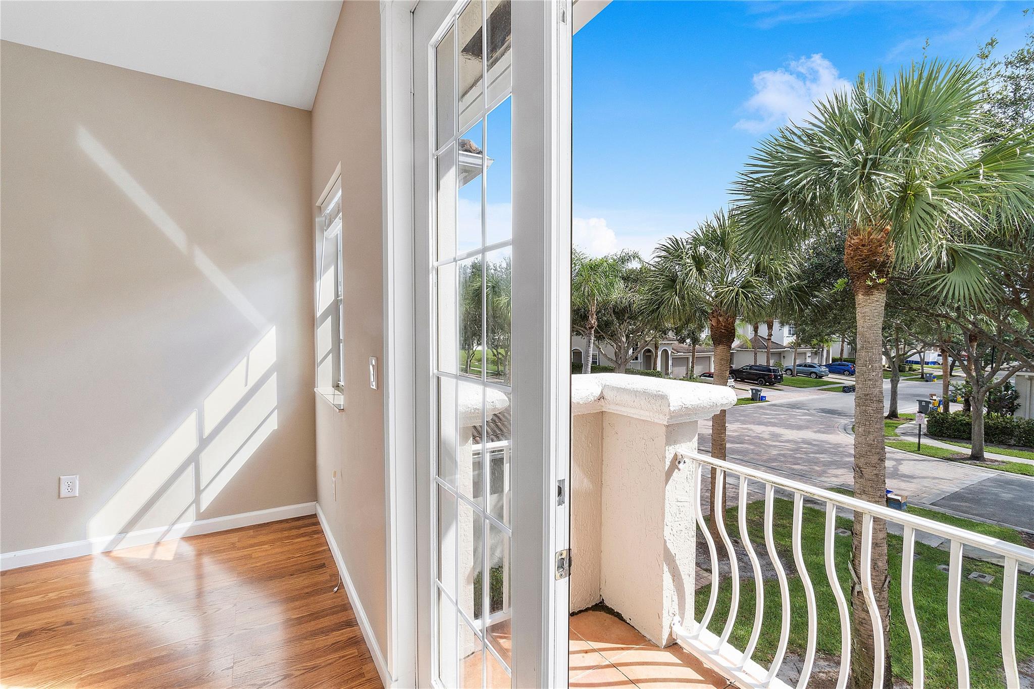 6365 Bella Cir 702