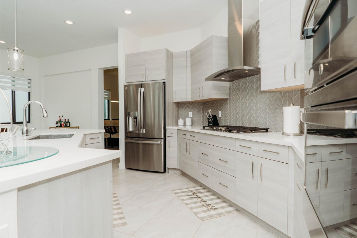 10710 Aqua Ct