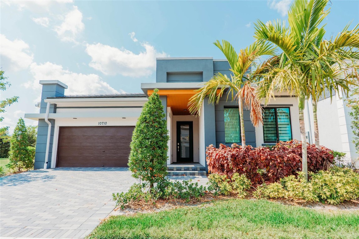 10710 Aqua Ct
