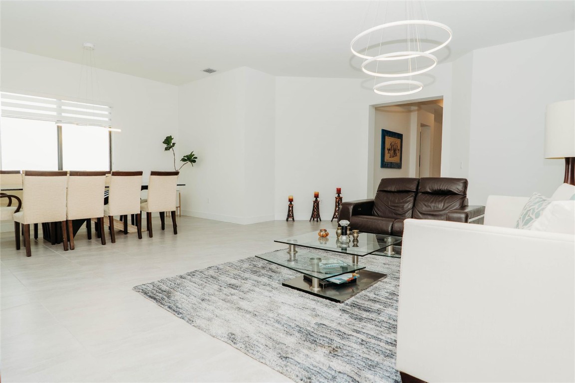 10710 Aqua Ct