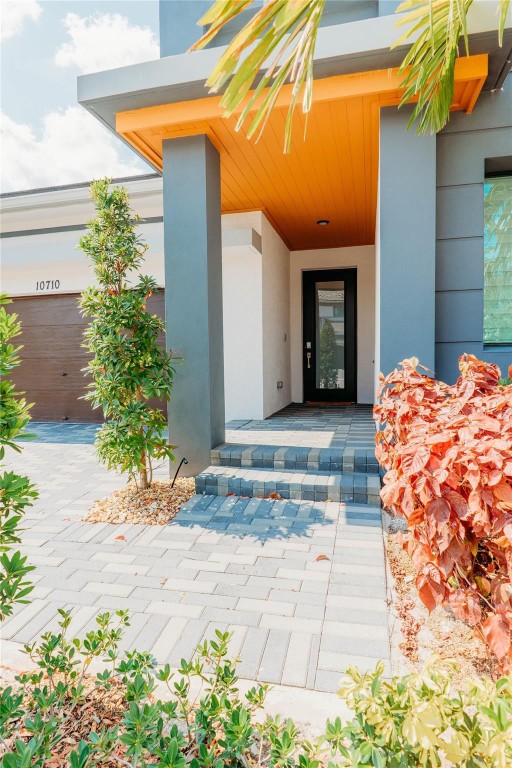 10710 Aqua Ct