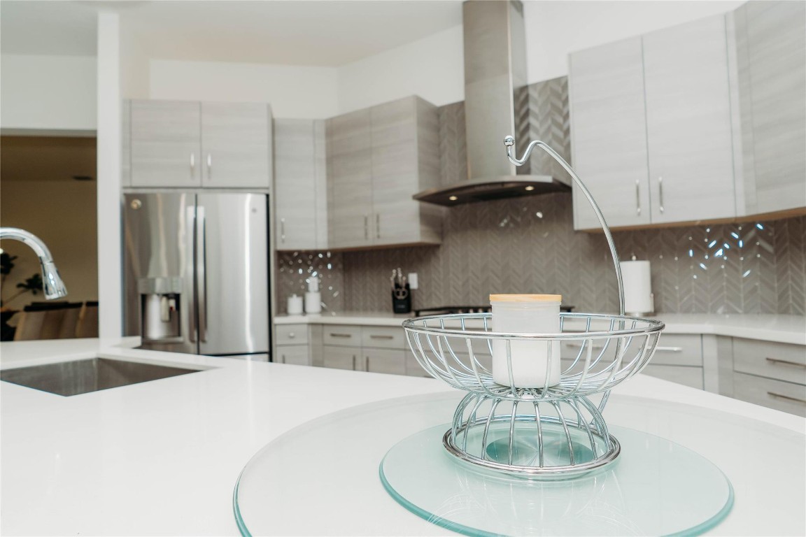 10710 Aqua Ct