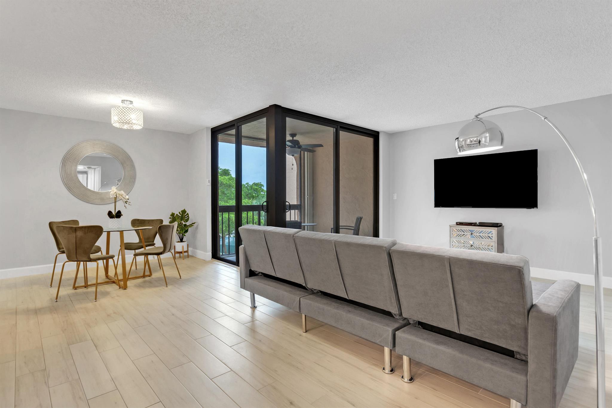 955 Dotterel Road 2408