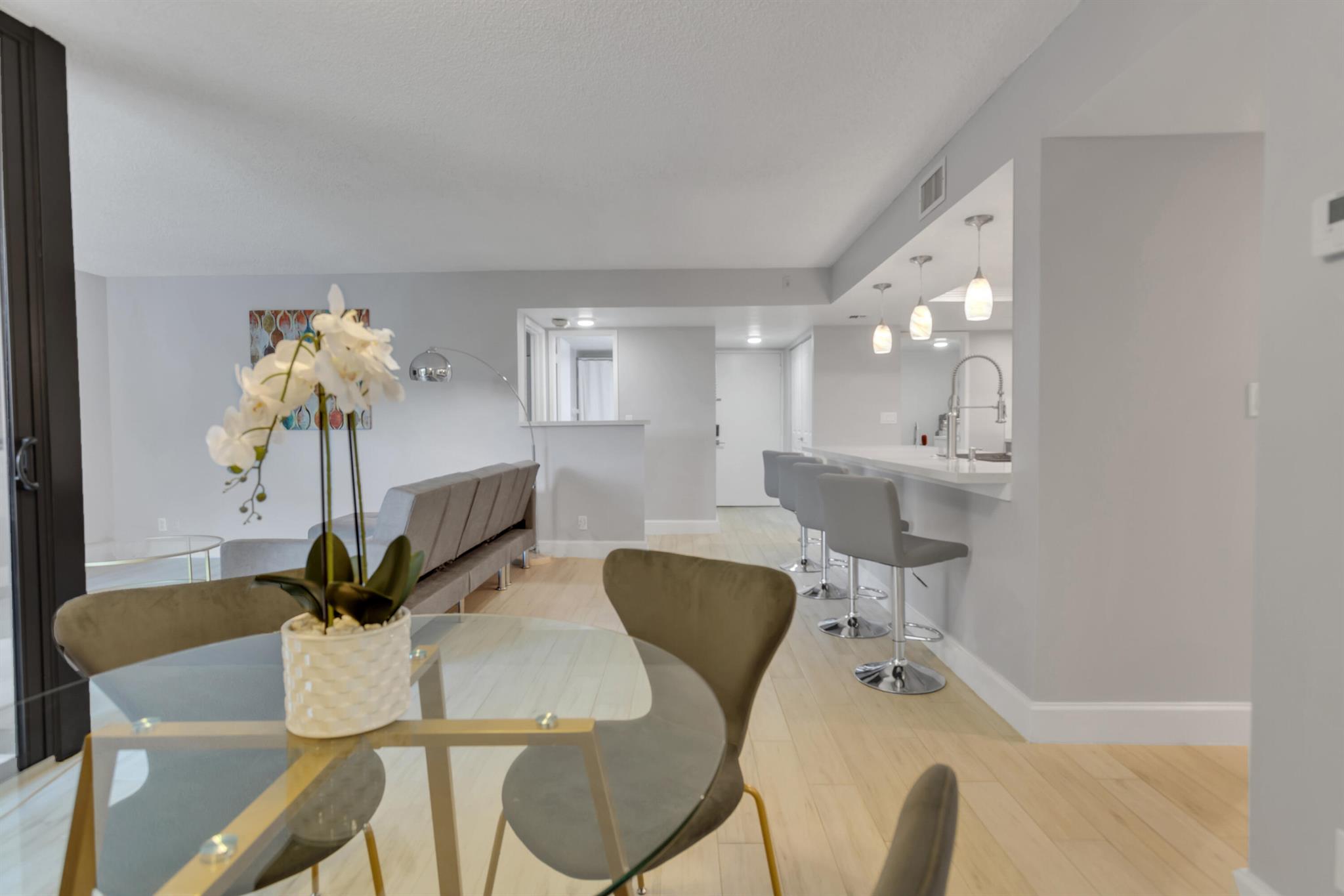 955 Dotterel Road 2408