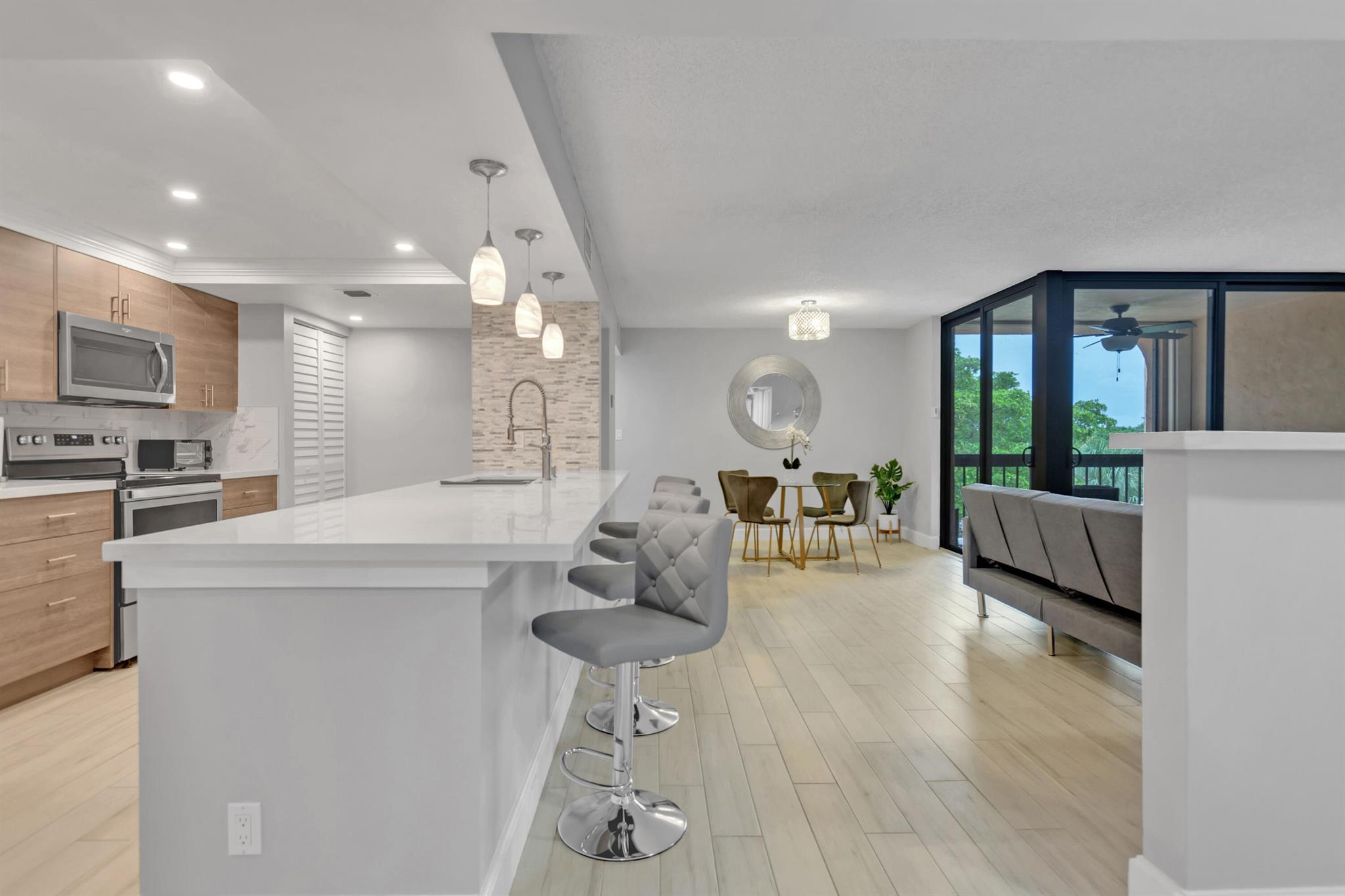 955 Dotterel Road 2408