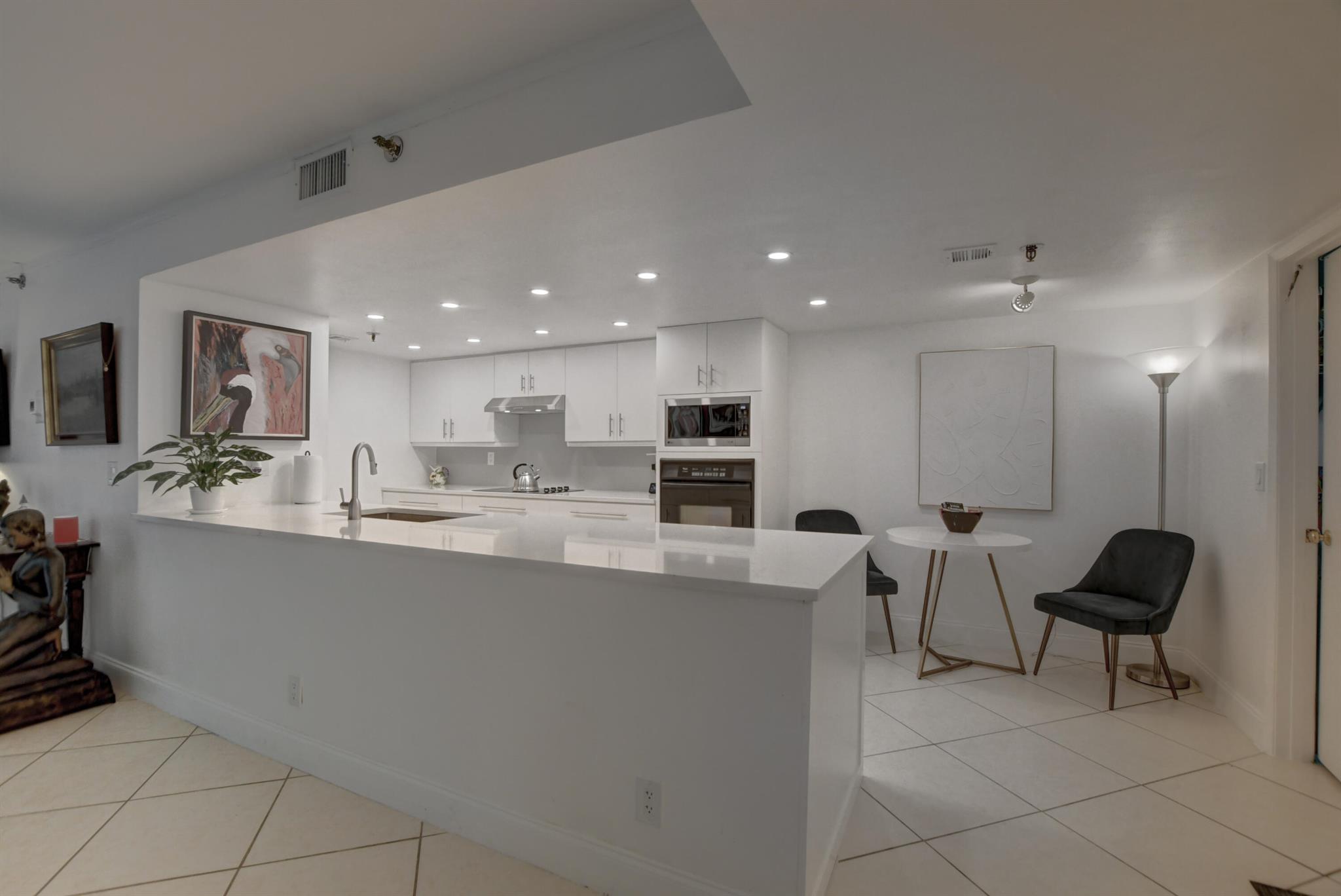 955 Egret Circle 104