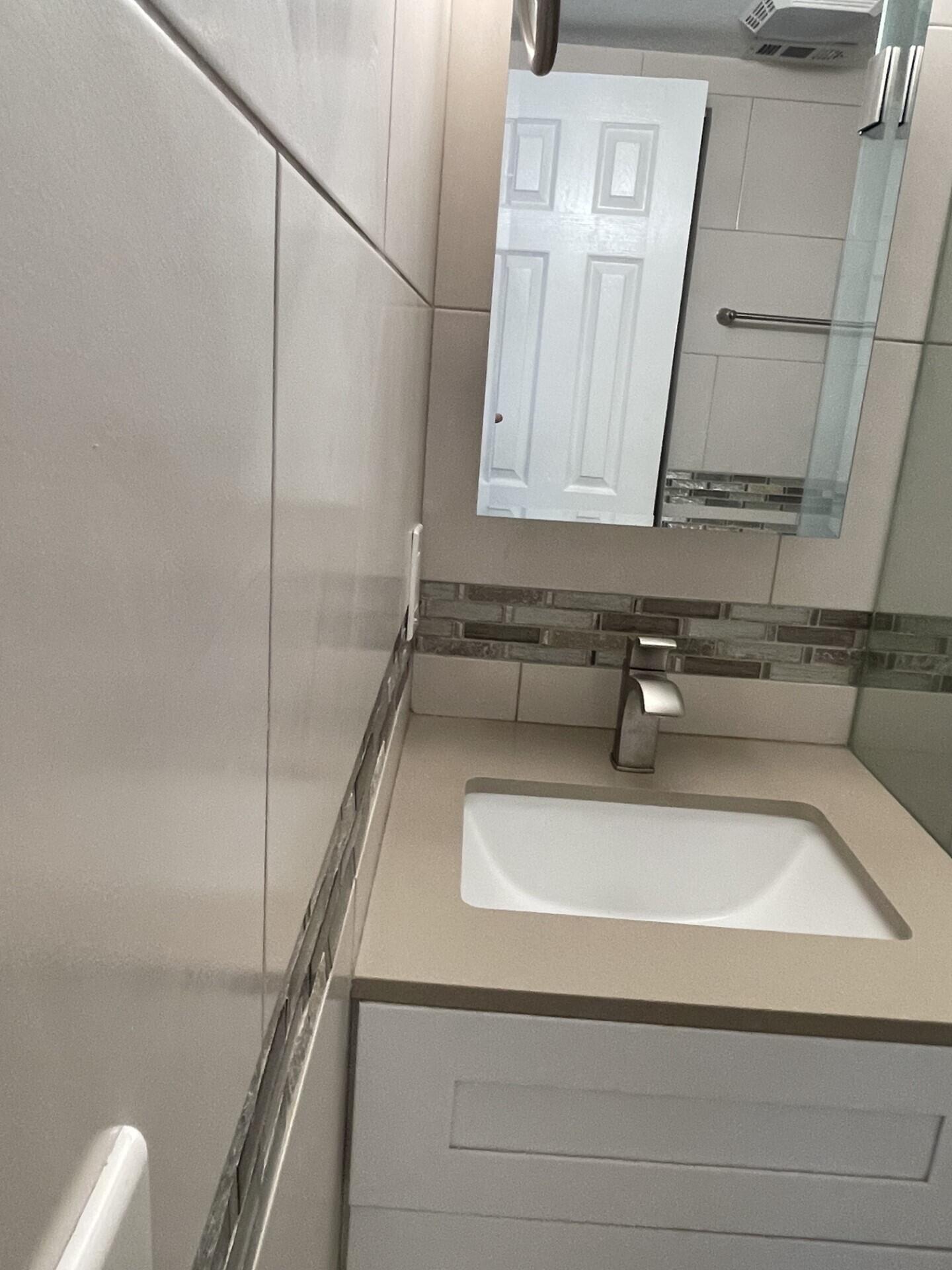 1131 Violet Ter Terrace E 104