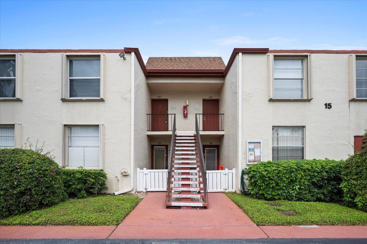 15 Willowbrook Lane 203