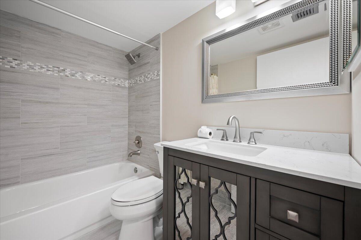 15 Willowbrook Lane 203