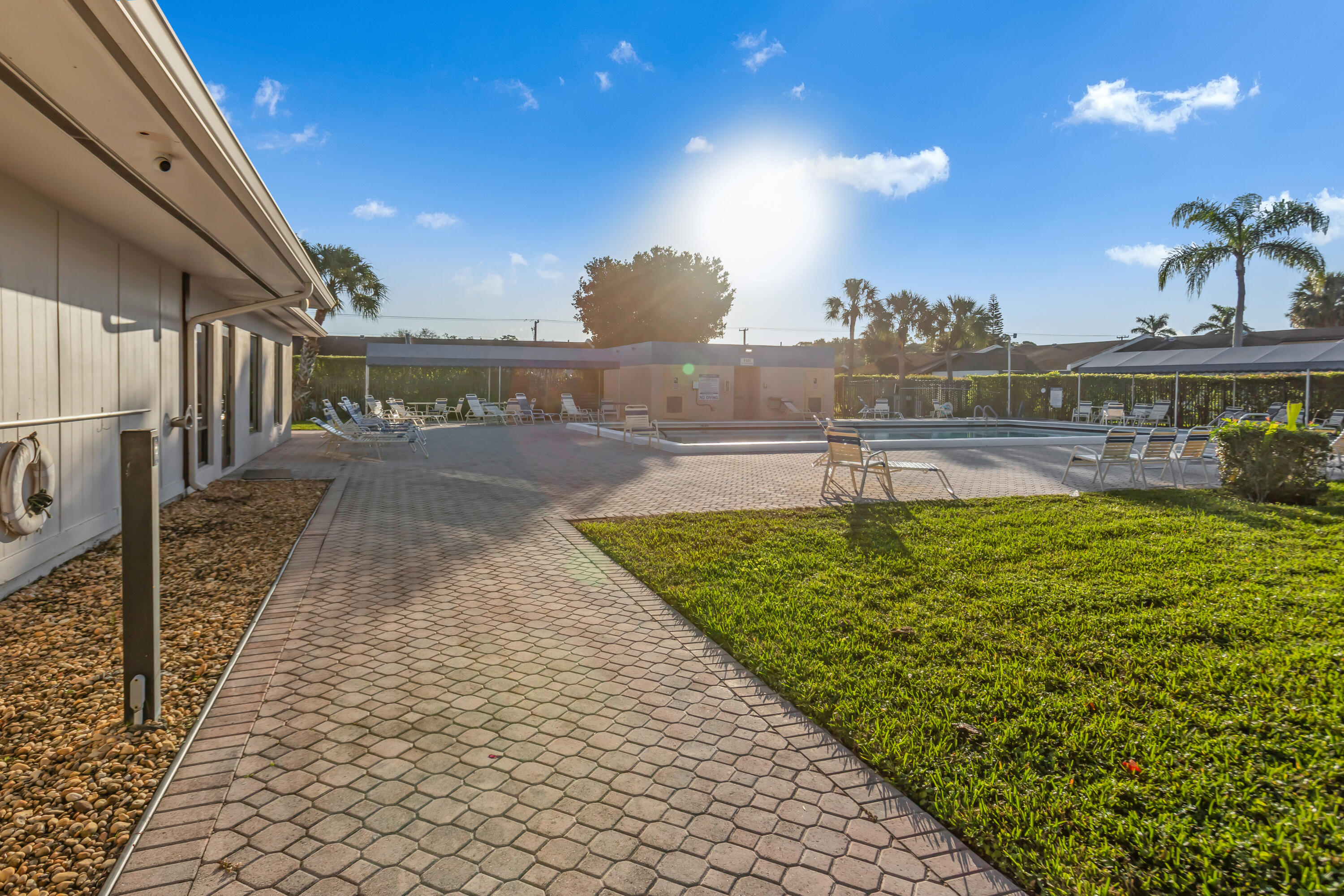 15912 Forsythia Circle