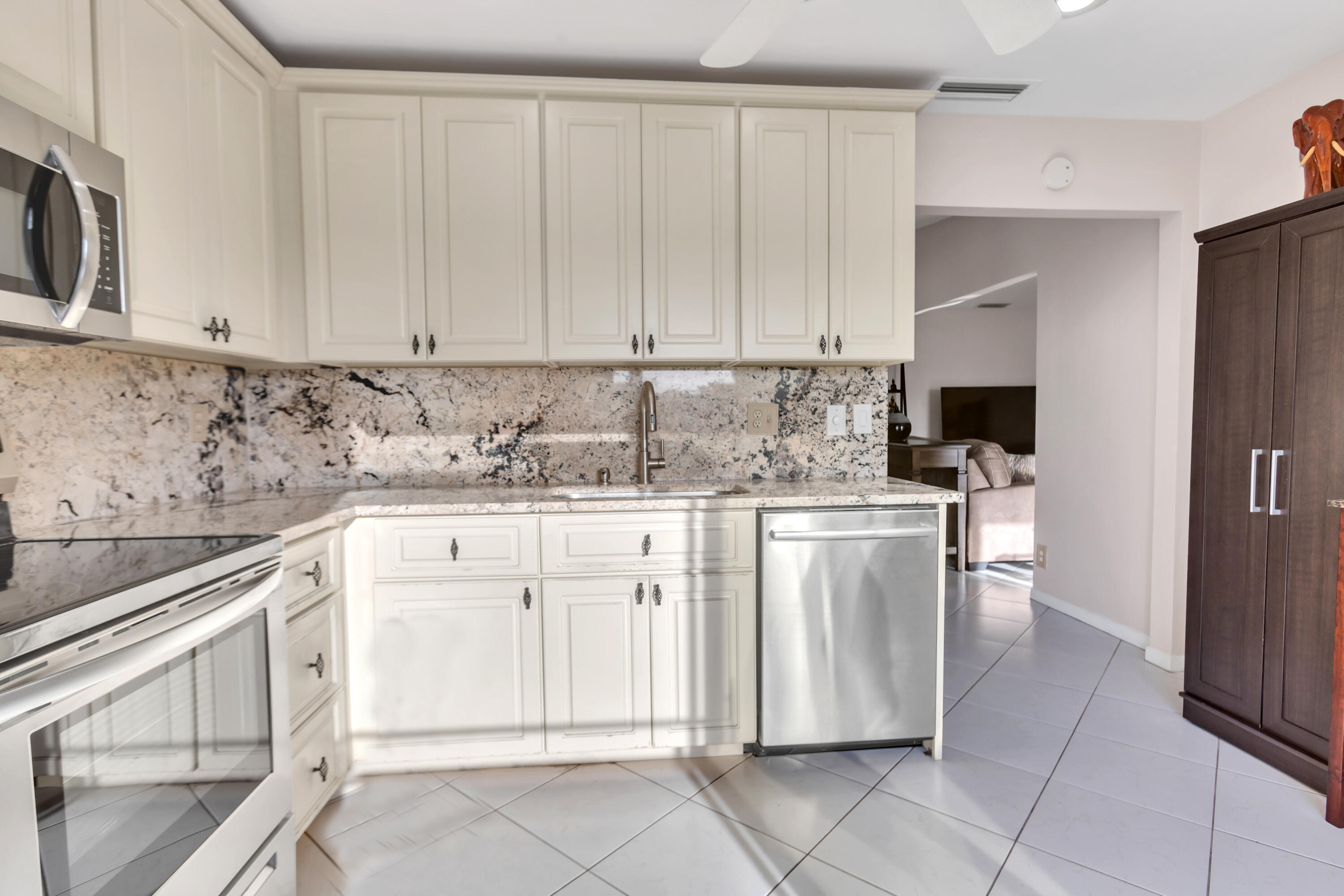 15912 Forsythia Circle